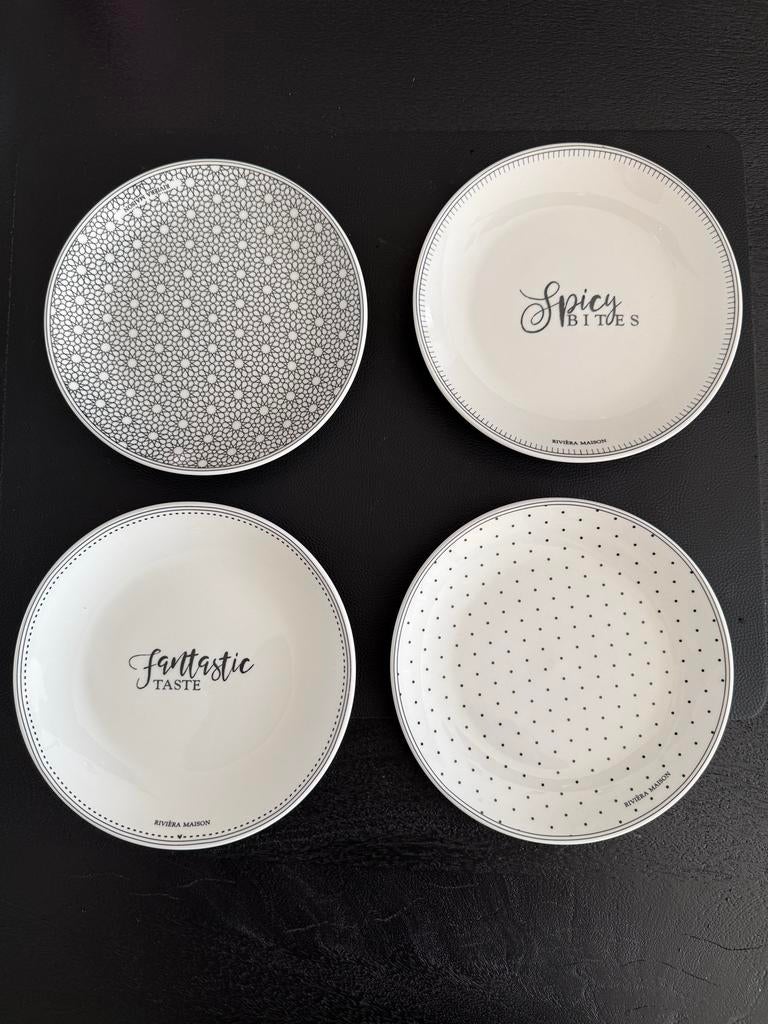 Riviera Maison Servies: Borden en Kommen Set, Keramiek, Ophalen of Verzenden, Zo goed als nieuw, Bord(en)