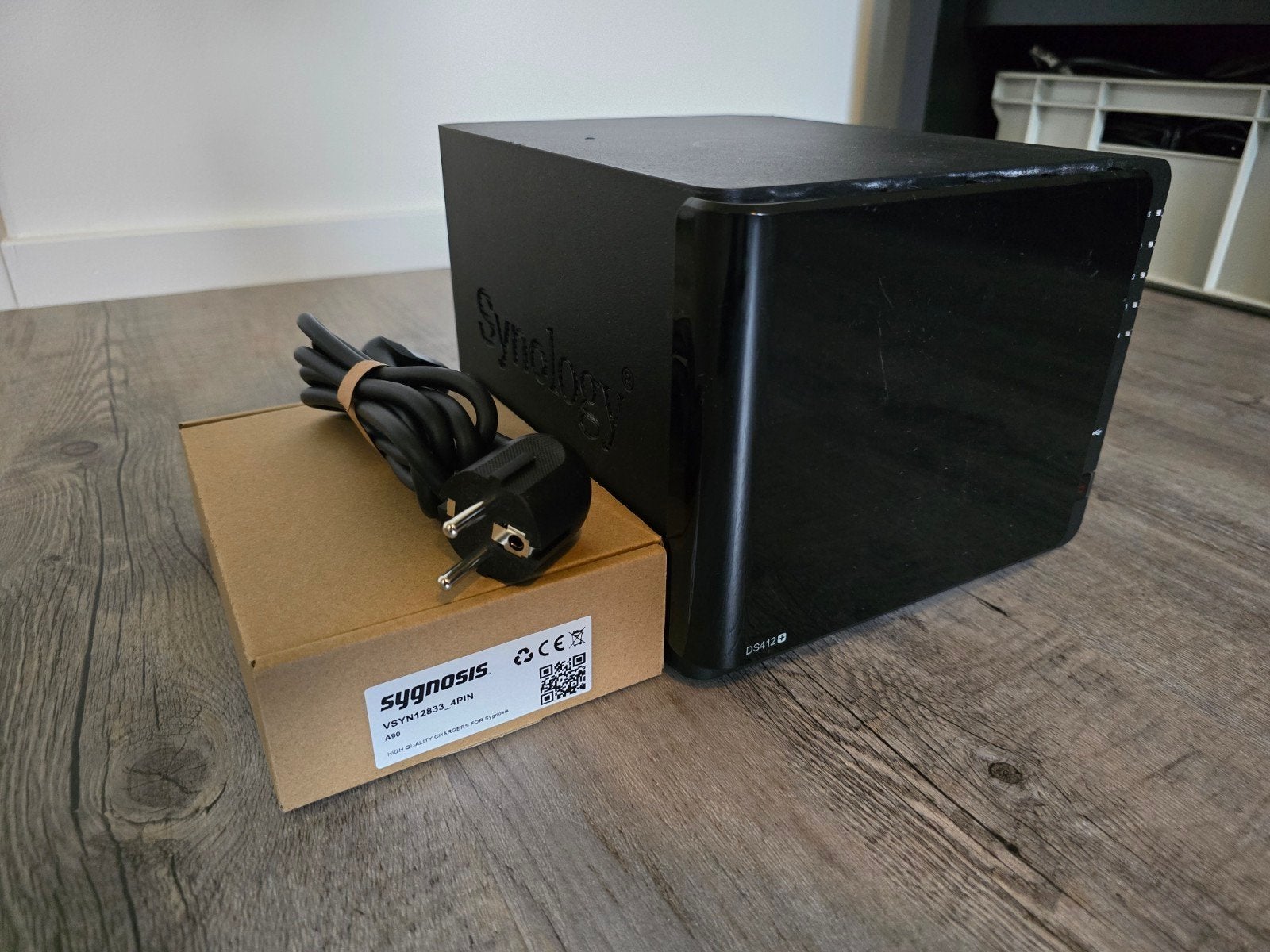 Synology DS412+ NAS met 4x 3TB WD Red HDD en nieuwe adapter, Computers en Software, Ophalen of Verzenden, Gebruikt