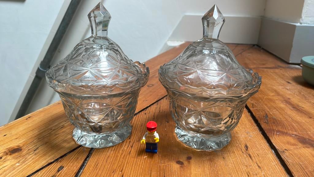 Twee glazen potjes met deksel, Ophalen of Verzenden