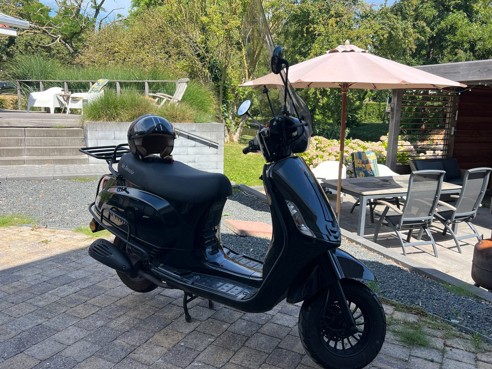 La Souris Scooter - Zo goed als nieuw, inclusief helm, Fietsen en Brommers, Snorfietsen en Snorscooters, Ophalen, Zo goed als nieuw