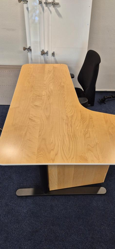 Zit sta bureau, elektrisch verstelbaar - nog 2 dagen, Huis en Inrichting, Ophalen, Zit-sta bureau, 160 cm, Zo goed als nieuw