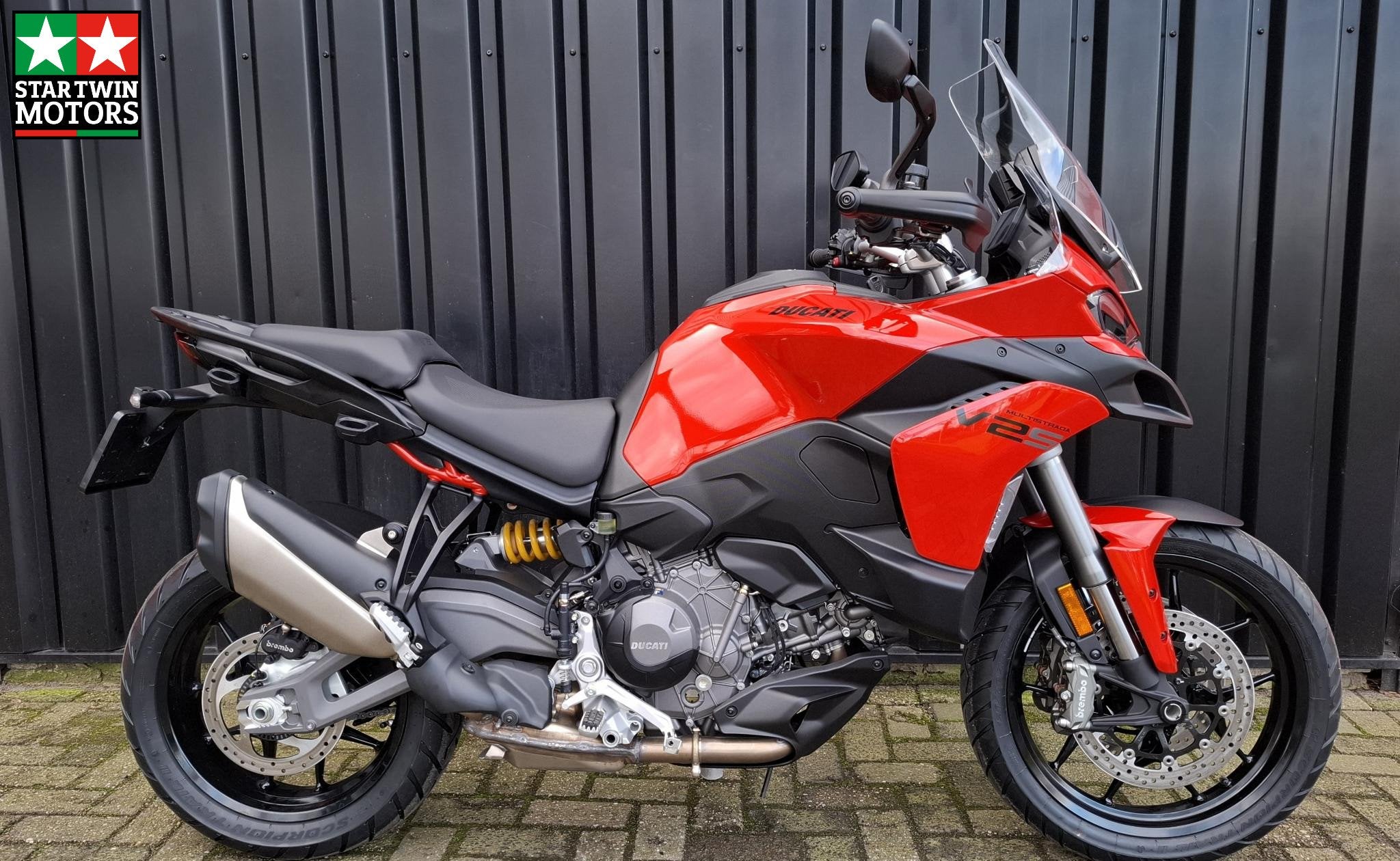 Ducati Multistrada V2 S MY 2025, Motoren, Motoren | Ducati, Traction Control, Info@ducati.com, Ducati North Europe B.V., Maanweg 174
2516 AB  Den Haag, NL