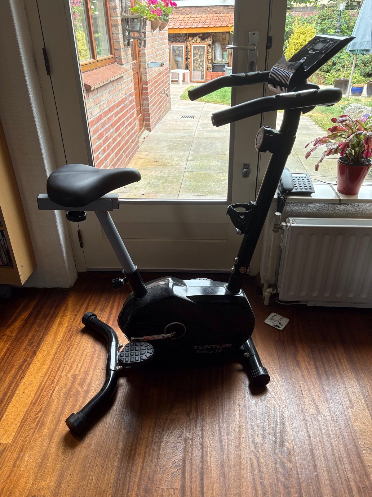 Tunturi FitCycle 20 Hometrainer - Zo goed als nieuw, Sport en Fitness, Fitnessapparatuur, Ophalen, Zo goed als nieuw, Metaal, Benen