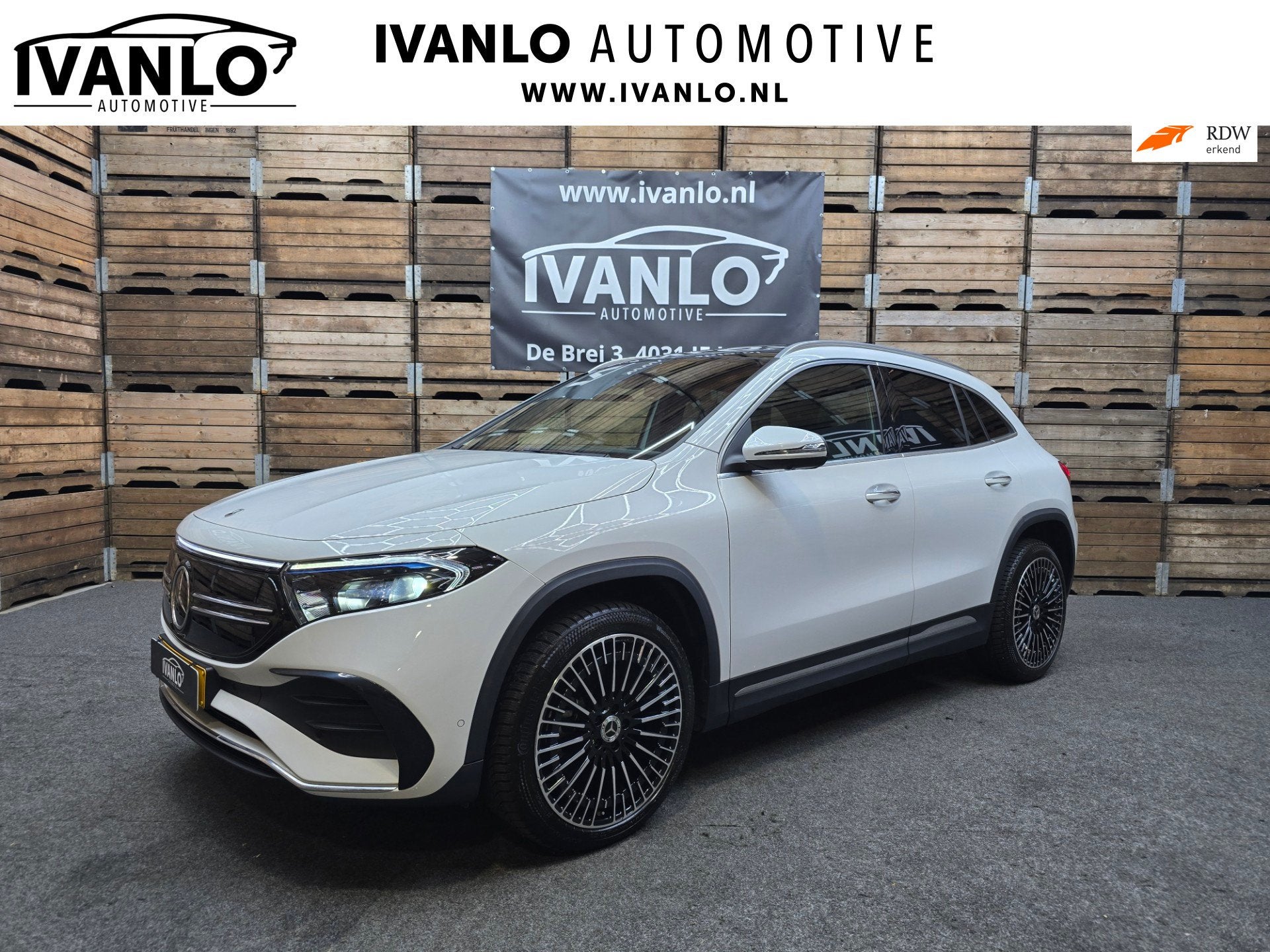 Mercedes-Benz EQA 250+ Business Edition 71 kWh AMG Pano LED, Auto's, Mercedes-Benz, Gebruikt, 190 pk, Leder en Stof, Wit