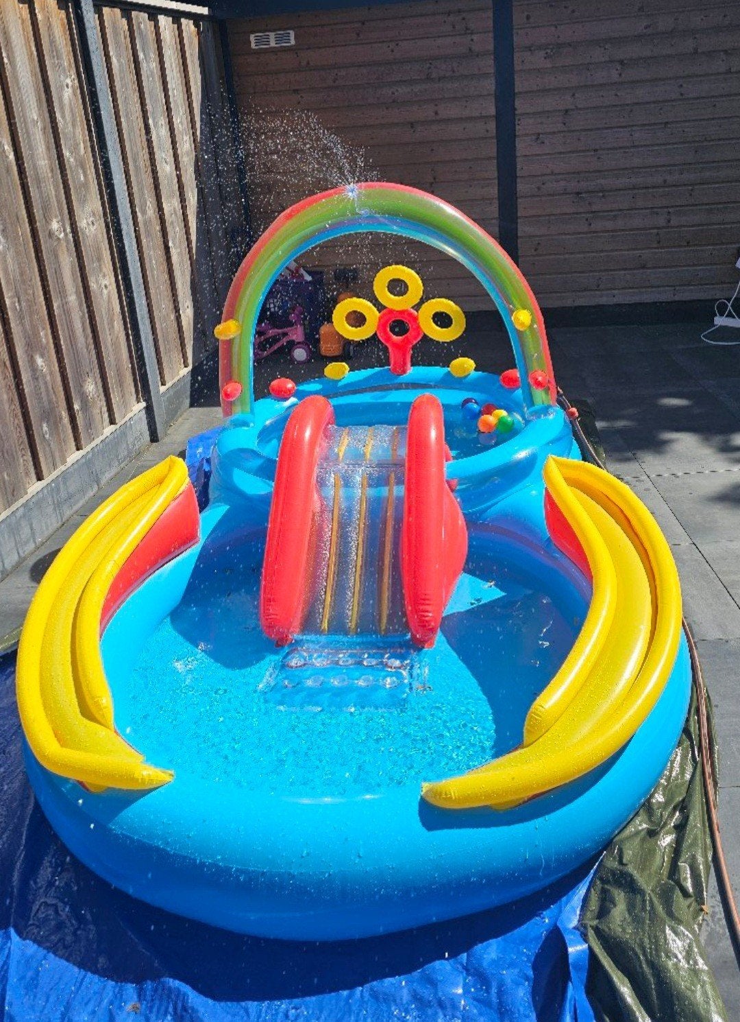 Intex Opblaasbaar Zwembad met Glijbaan en Regenboog, Ophalen, Gebruikt, Opblaaszwembad, 200 tot 400 cm