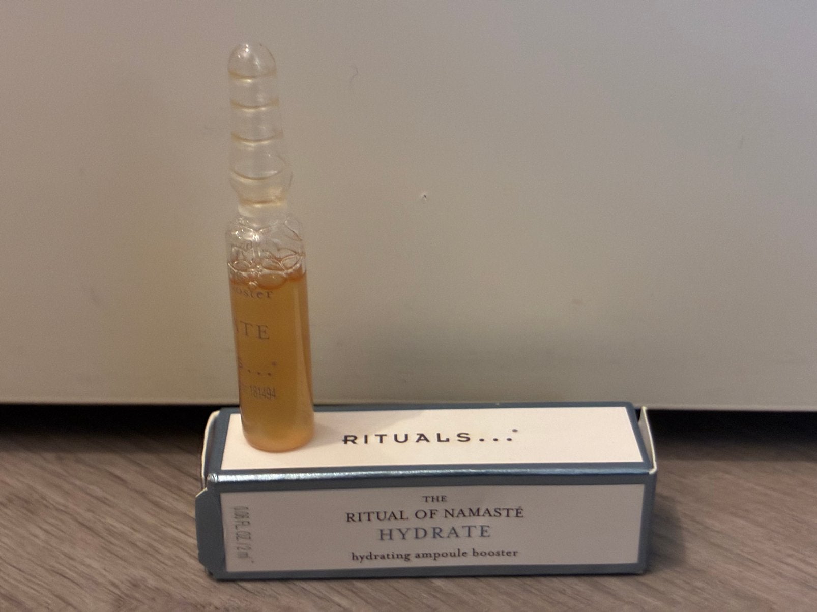 Rituals the ritual of namaste hydrate 2 ml booster ampul, Ophalen of Verzenden, Nieuw, Gehele gezicht, Verzorging