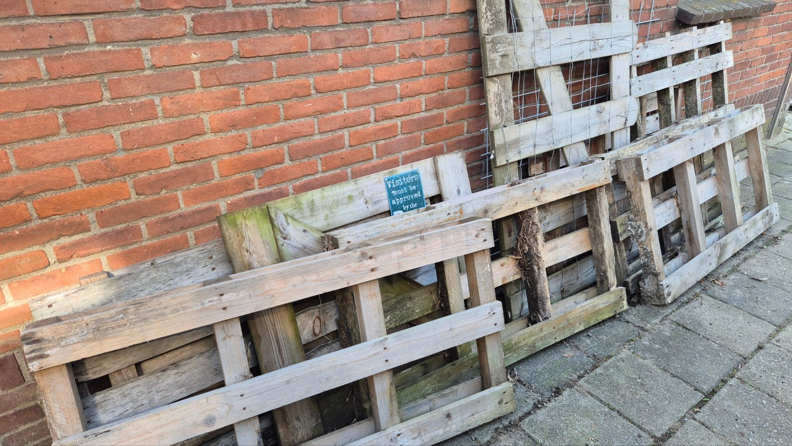 Oude pallets bijv. als brandhout, Ophalen, Gebruikt