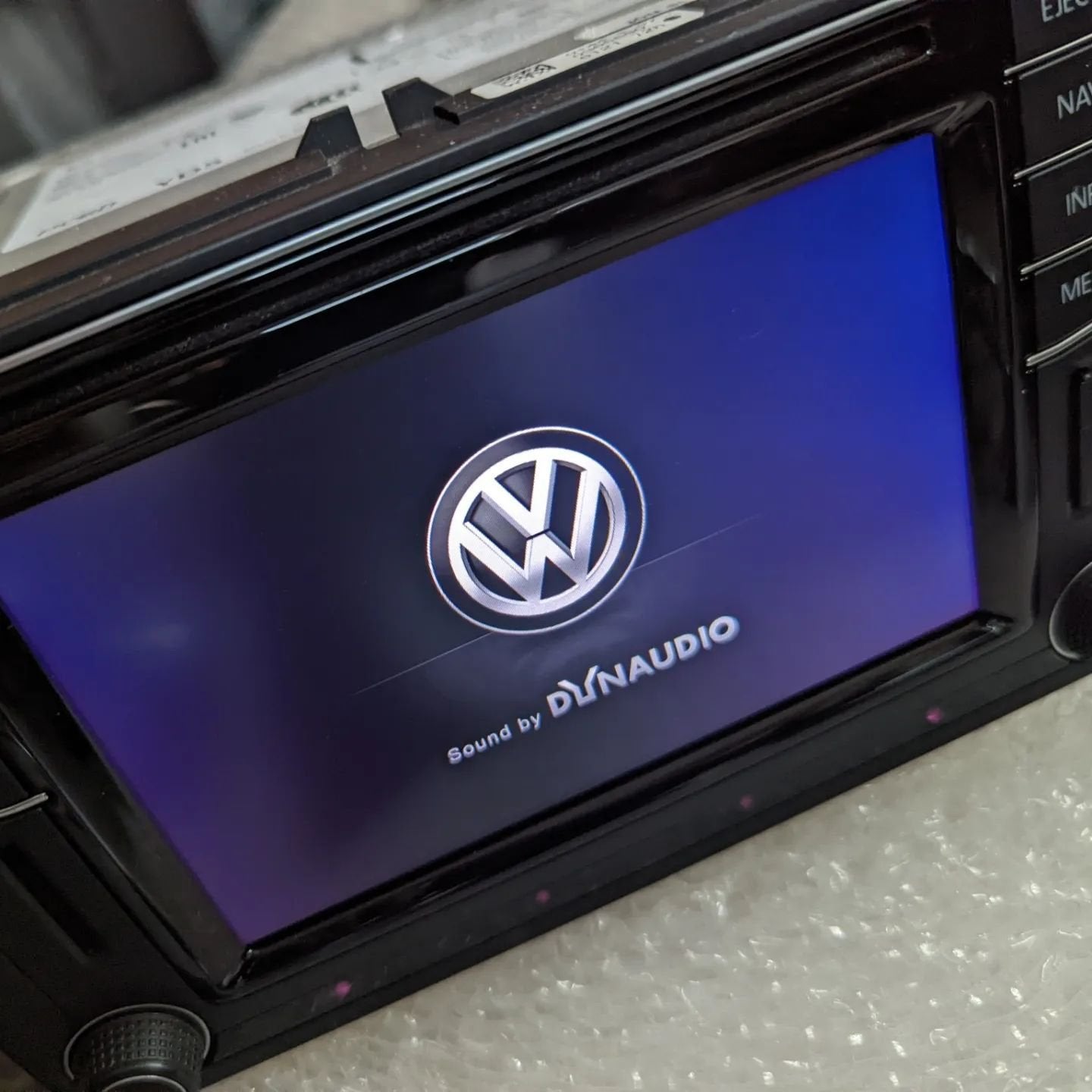 Vw Mib 2 PQ Originele Volkswagen infotainment carplay navi, Preh GmbH, Zo goed als nieuw, Saalestraße 48, 97616 Bad Neustadt a. d. Saale.