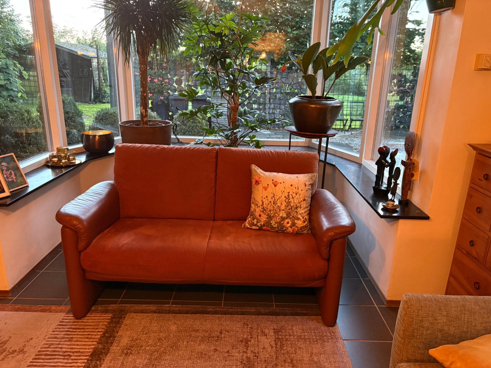 Prachtig 2-zits retrobankje jaren 60-70 zgan, Huis en Inrichting, Ophalen, Retro jaren 60-70 ( strakke styling), 150 tot 200 cm