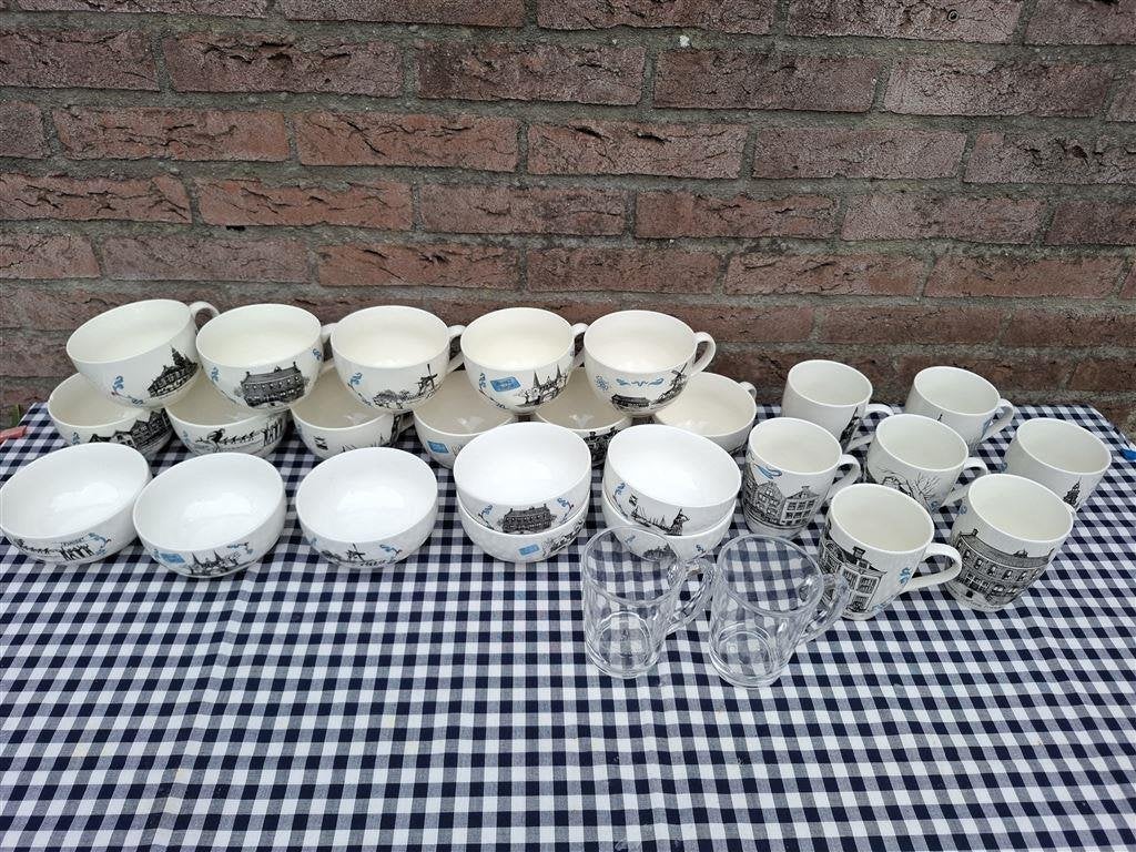 Friese Elfsteden serie, by Jet ter Steege, Ophalen of Verzenden, Overige stijlen, Kop(pen) en/of Schotel(s), Glas