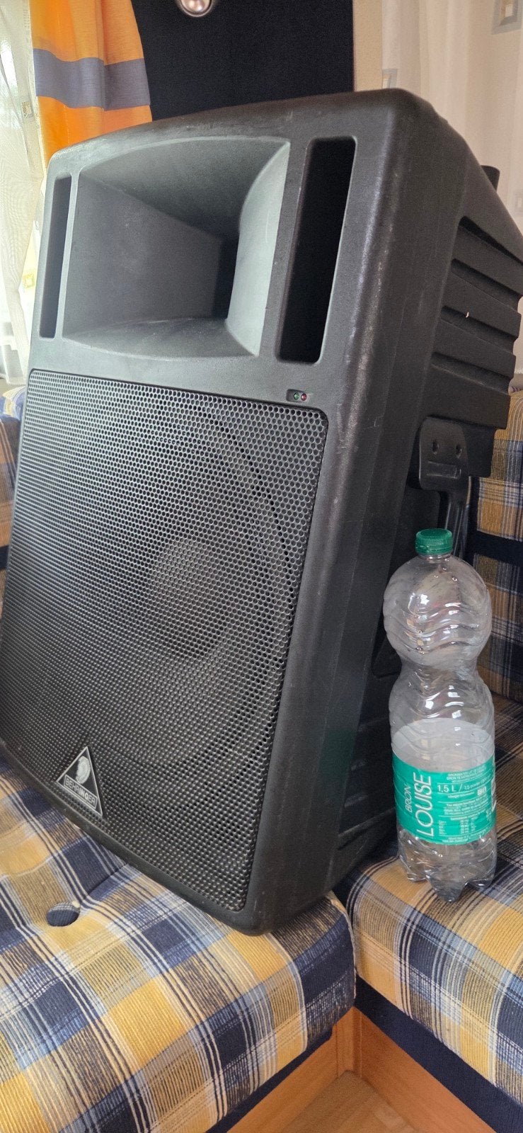 Behringer Ultrabass B300 2-weg 300W actieve luidspreker, Audio, Tv en Foto, Luidsprekers, Vloerstaande luidspreker, Gebruikt, Ophalen of Verzenden