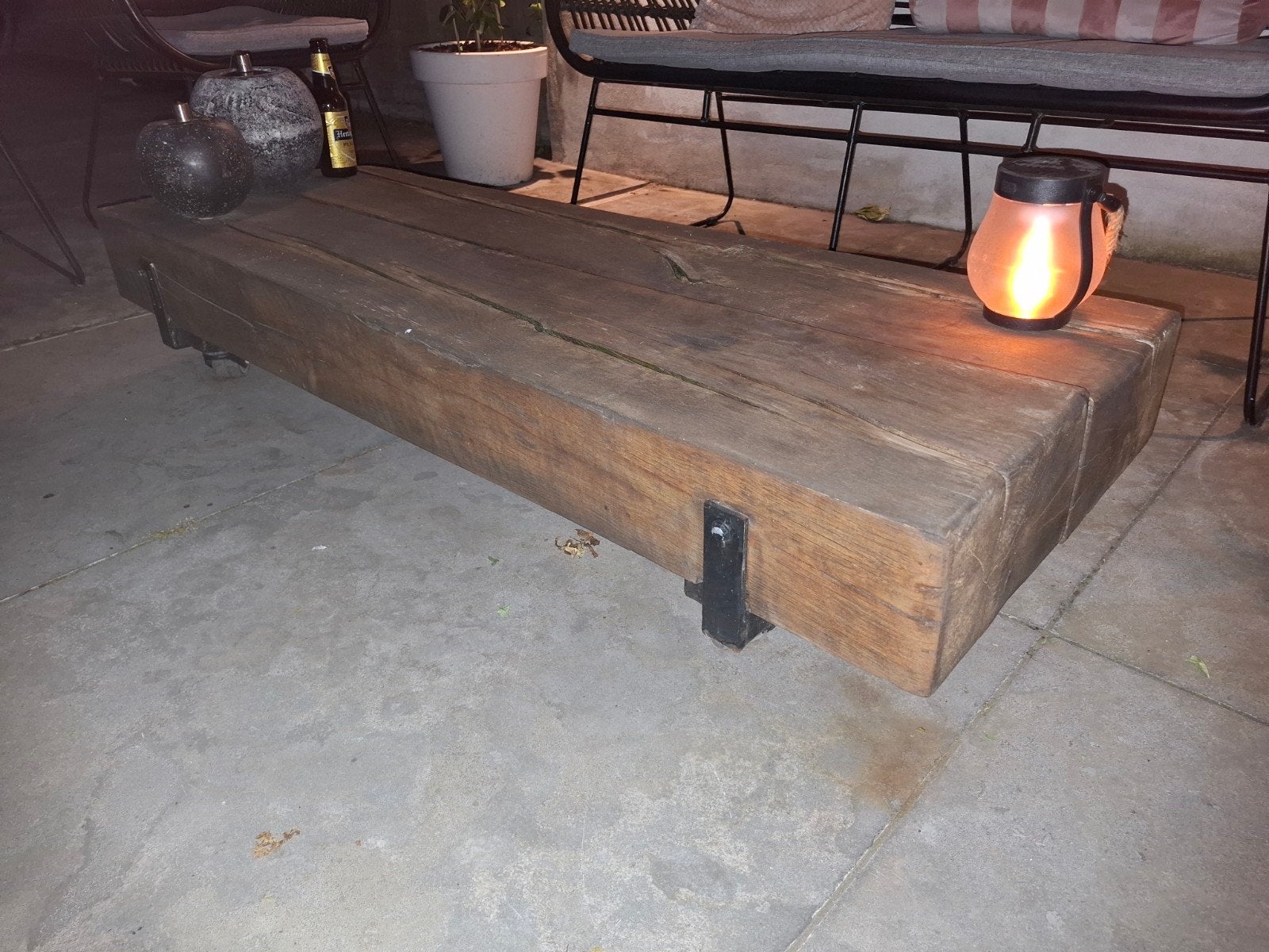 Tuinsalontafel, Ophalen