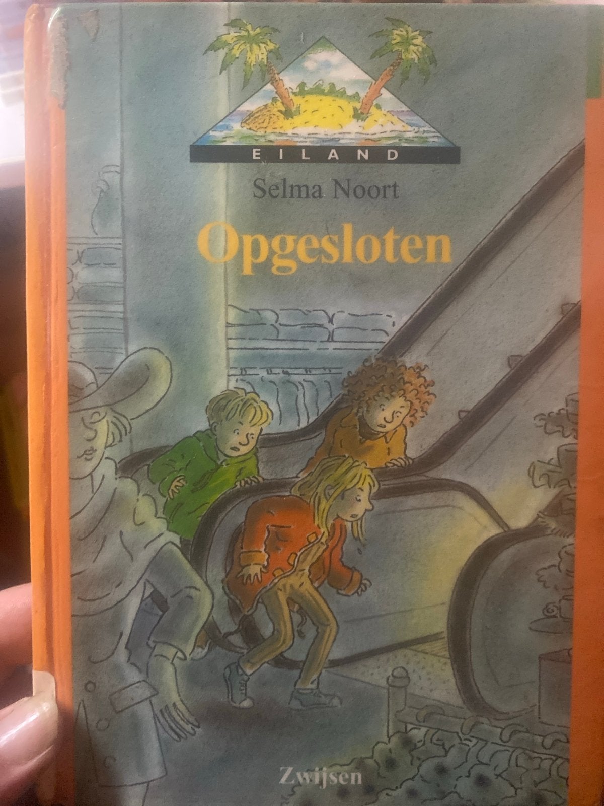 Opgesloten - Selma Noort (Eiland-serie), Ophalen of Verzenden, Gelezen, Fictie algemeen