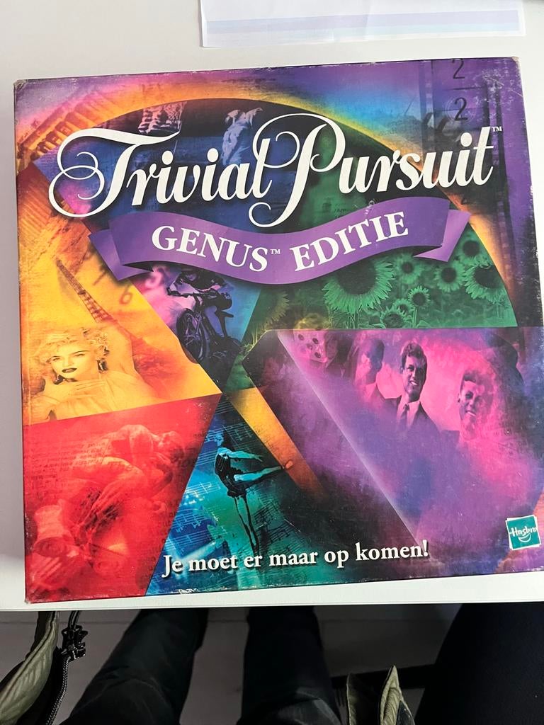 Trivial Pursuit Genus Editie Bordspel, Drie of vier spelers, Ophalen of Verzenden, Zo goed als nieuw