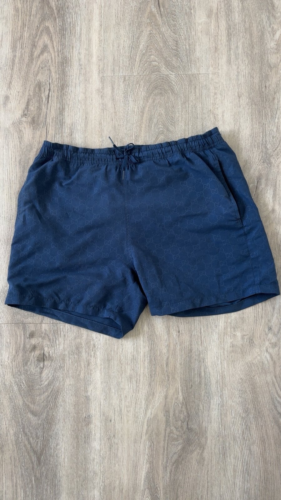 Gucci korte broek, Ophalen of Verzenden, Zo goed als nieuw, Zwart
