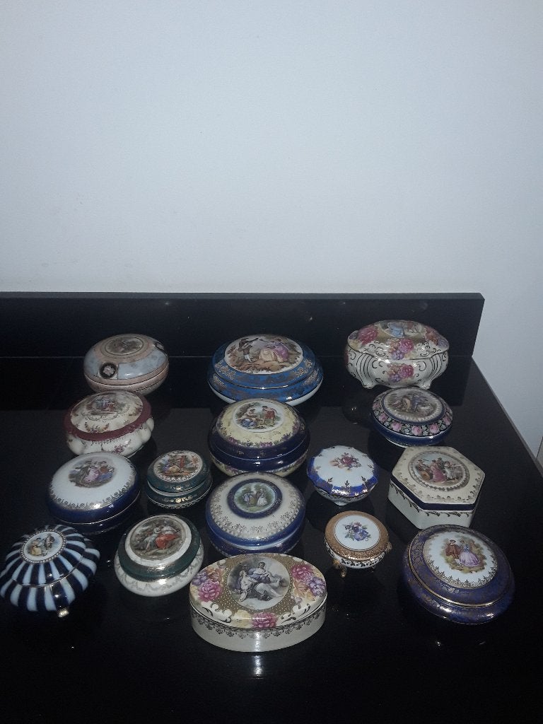 Collectie antieke dekseldozen met romantisch decor, Antiek en Kunst, Verzenden