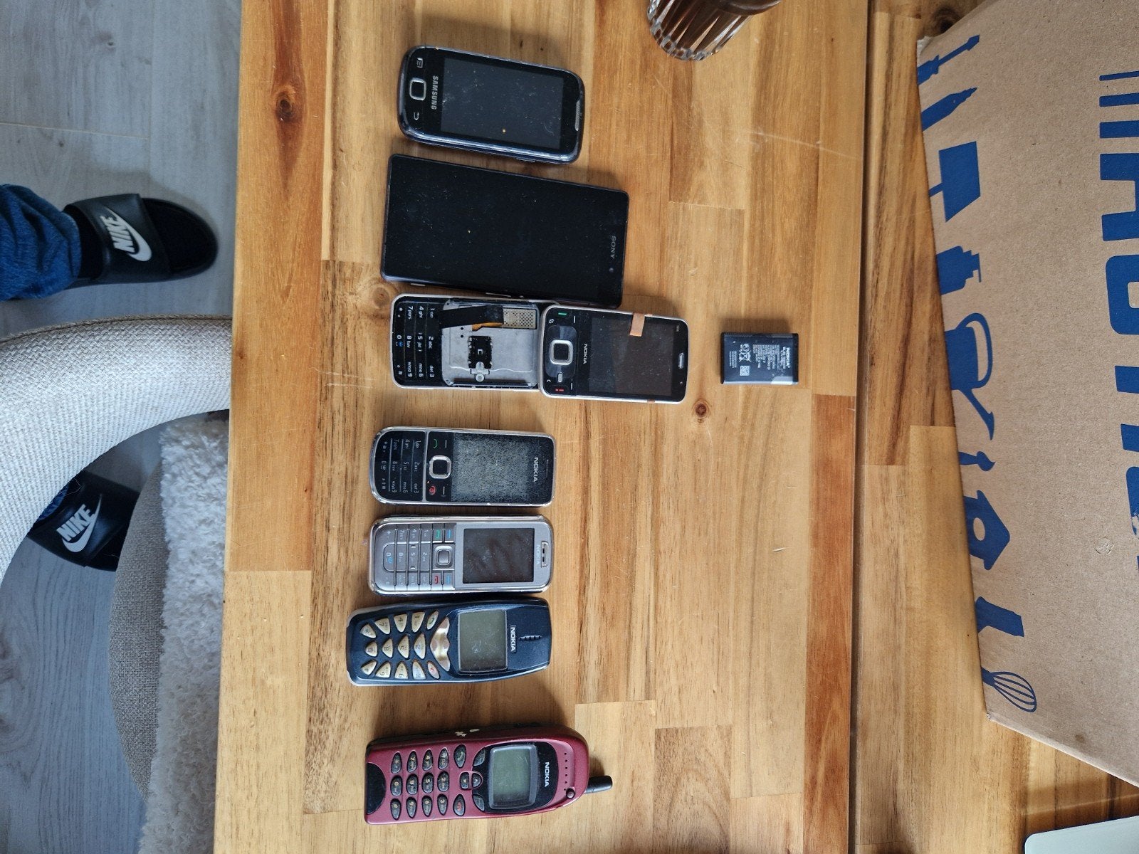 Partij oude mobiele telefoons: Nokia, Samsung, Sony, Telecommunicatie, Gebruikt, Overige modellen, Ophalen of Verzenden, Minder dan 3 megapixel