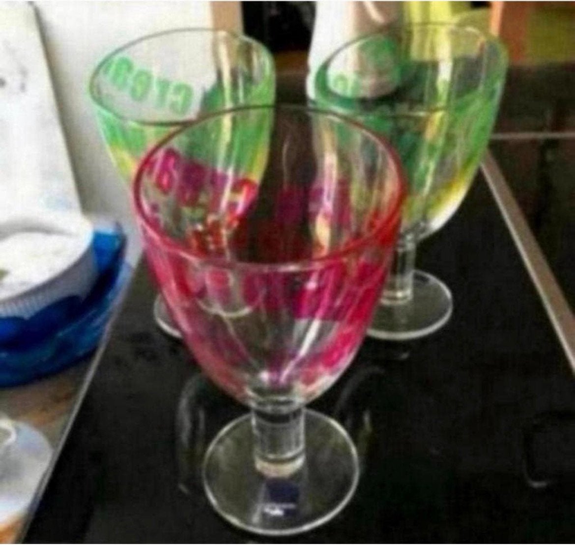 3 Mooie Gekleurde Leonardo IJscoupes /3 Vintage Roze IJscoup, Huis en Inrichting, Ophalen of Verzenden, Zo goed als nieuw, Overige typen