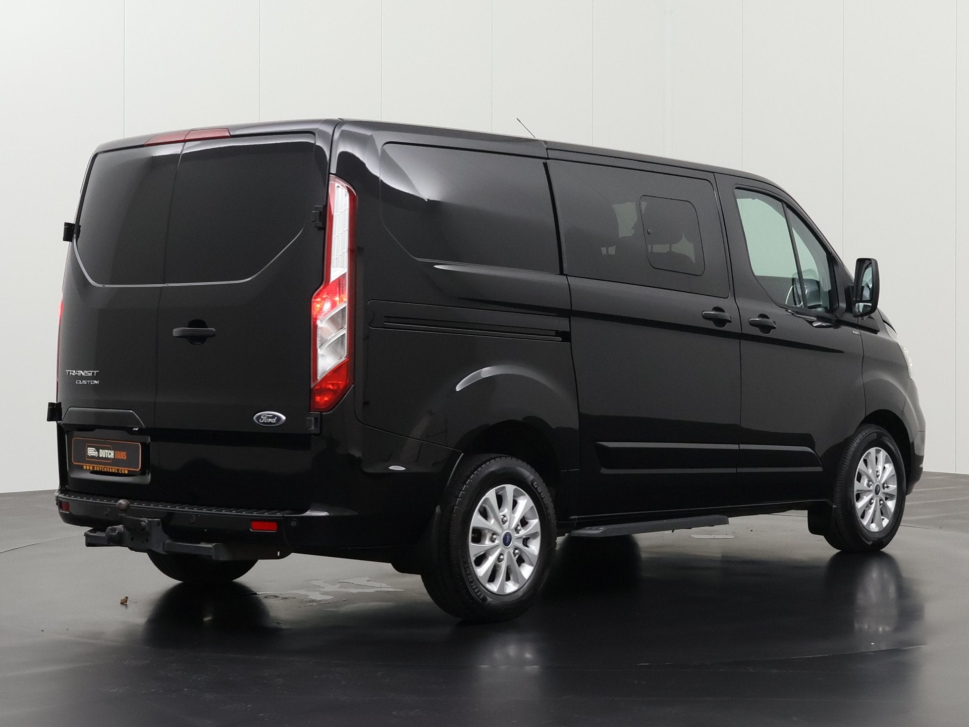 Ford Transit Custom 2.0TDCi 130PK Automaat Dubbele Cabine |, Auto's, Automaat, Dealer onderhouden, Stof, Zwart
