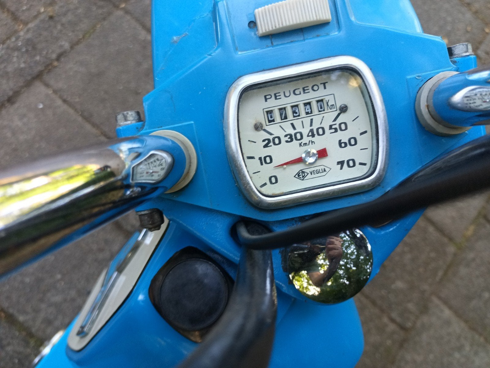 Peugeot 104 uit 1977 met Nederlands kenteken, Fietsen en Brommers, Brommers | Oldtimers, Maximaal 45 km/u, 1 versnellingen, 50 cc