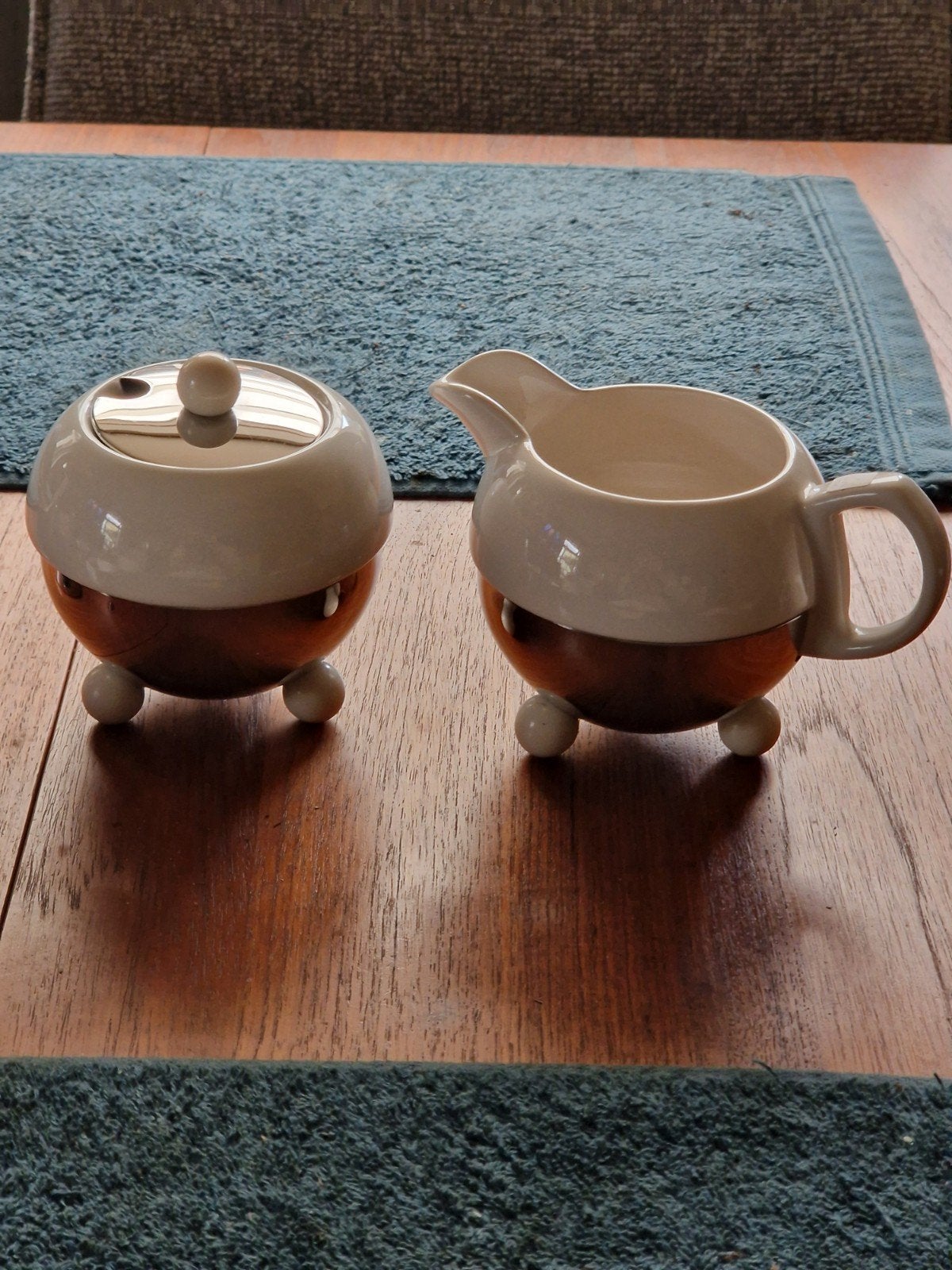 Vintage Roomstel op bolpootjes Melkkannetje en Suikerpotje, Ophalen of Verzenden