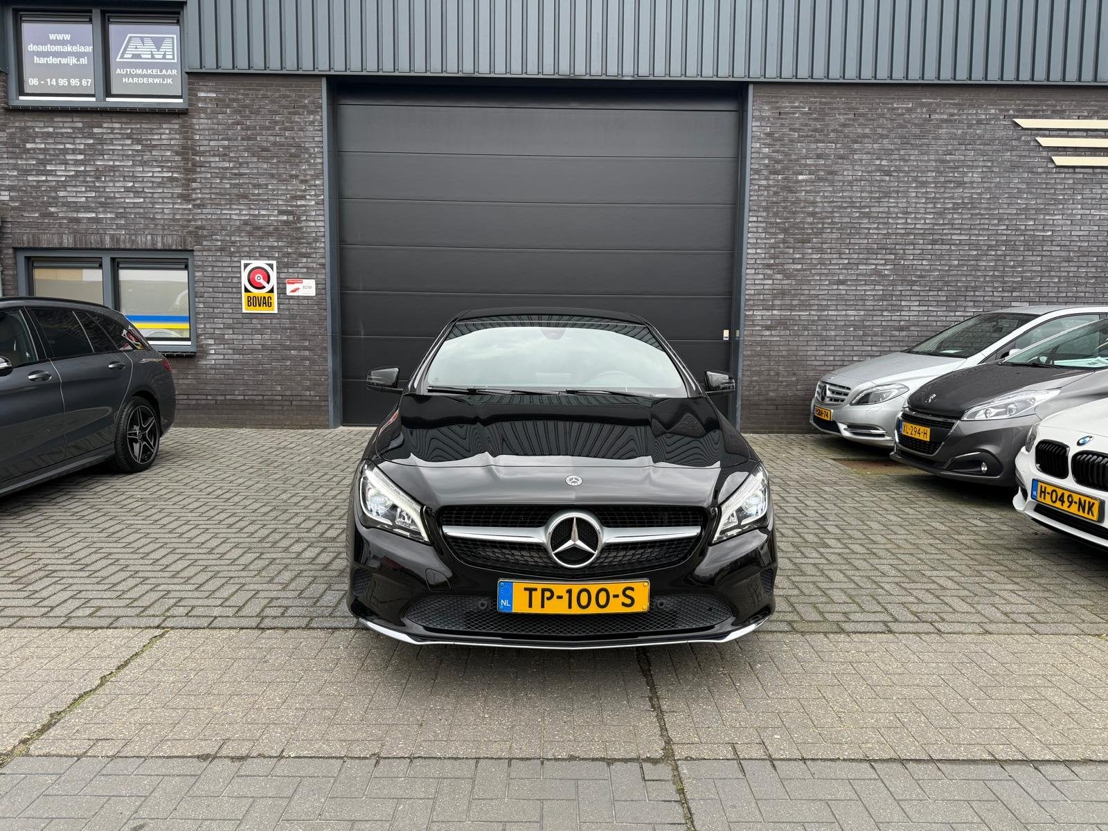 Mercedes-Benz CLA-Klasse Shooting Brake 180 d Business Solut, Auto's, Gebruikt, 4 cilinders, Leder en Stof, Zwart