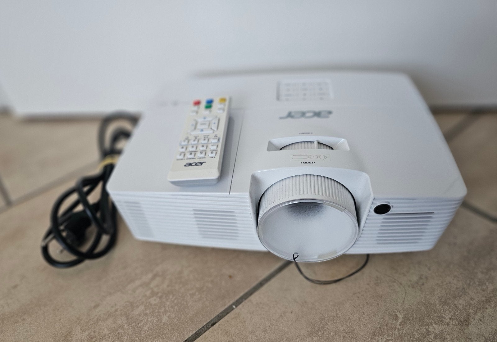 Acer beamer dlp zeer net, Ophalen of Verzenden, Zo goed als nieuw, DLP