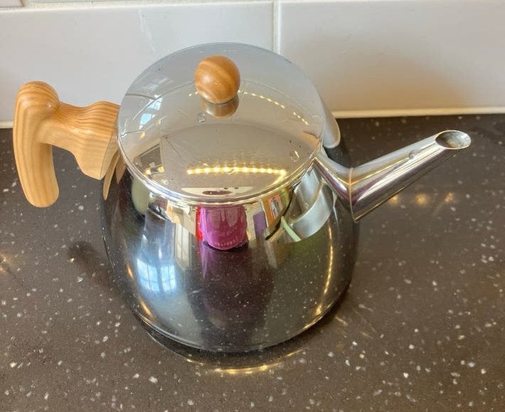 Bredemeijer theepot dubbelwandig met houten handvat, Theepot/fluitketel, Bredemeijer, Zilver, Ophalen of Verzenden