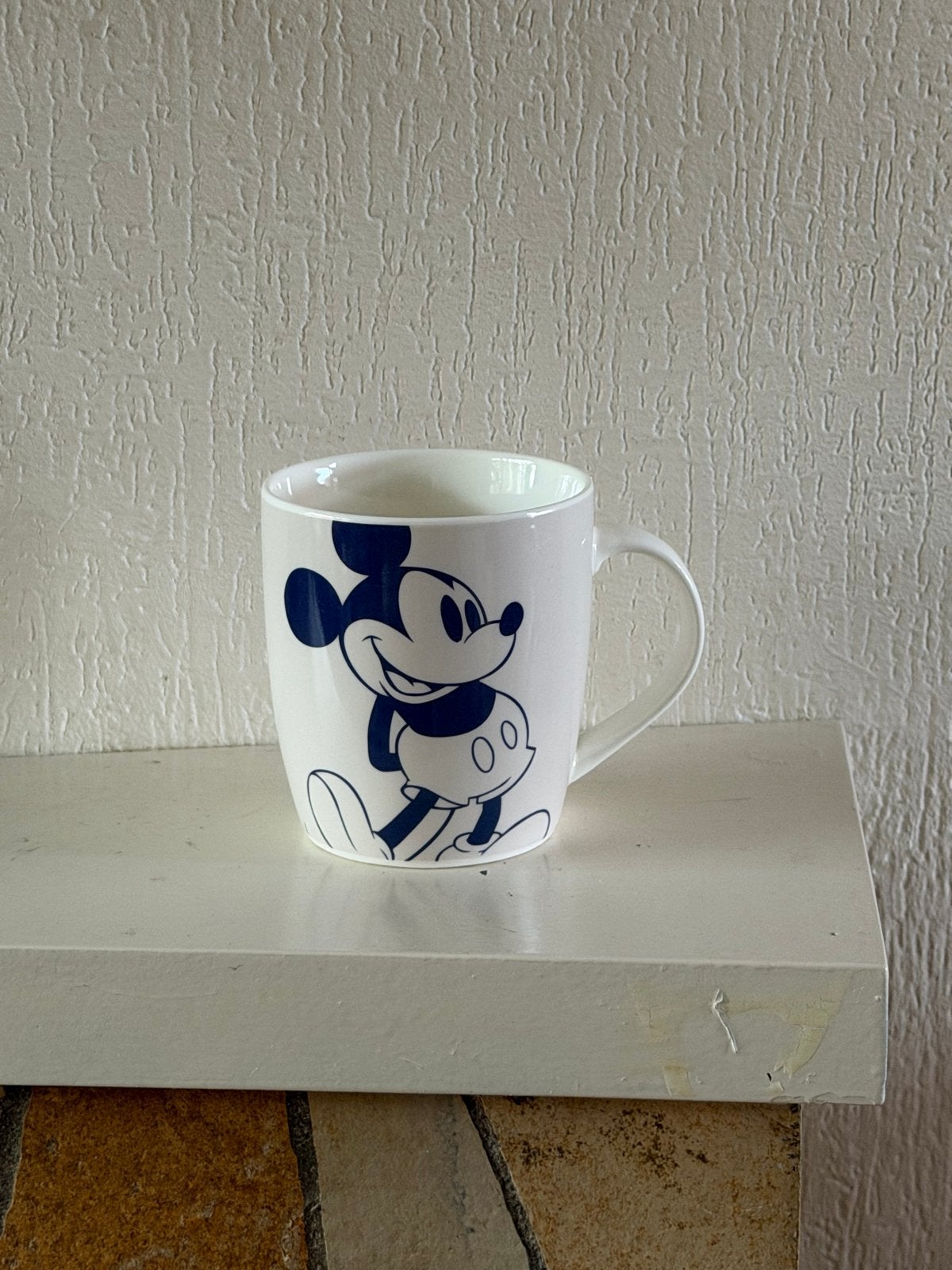 Mickey Mouse mok uit Disneyland Parijs - Zo goed als nieuw, Overige typen, Ophalen of Verzenden, Zo goed als nieuw, Steen/keramiek