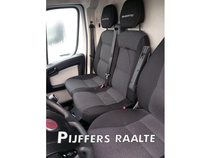 Bank rechts-voor van een Fiat Ducato, Gebruikt, -, -, Fiat