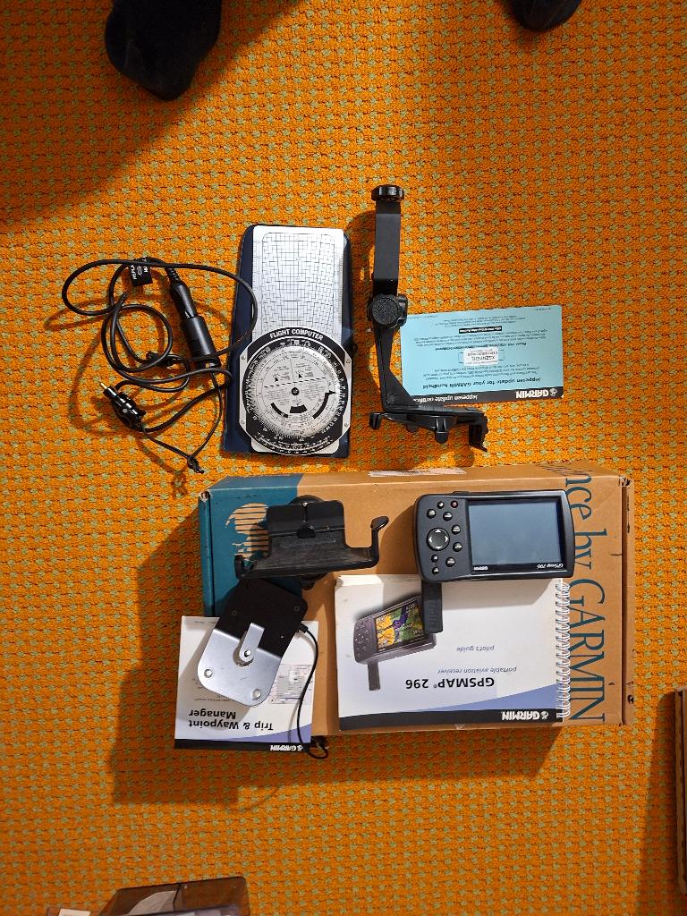 te koop garmin 296v gps luchtvaart compleet in doos, Ophalen, Zo goed als nieuw
