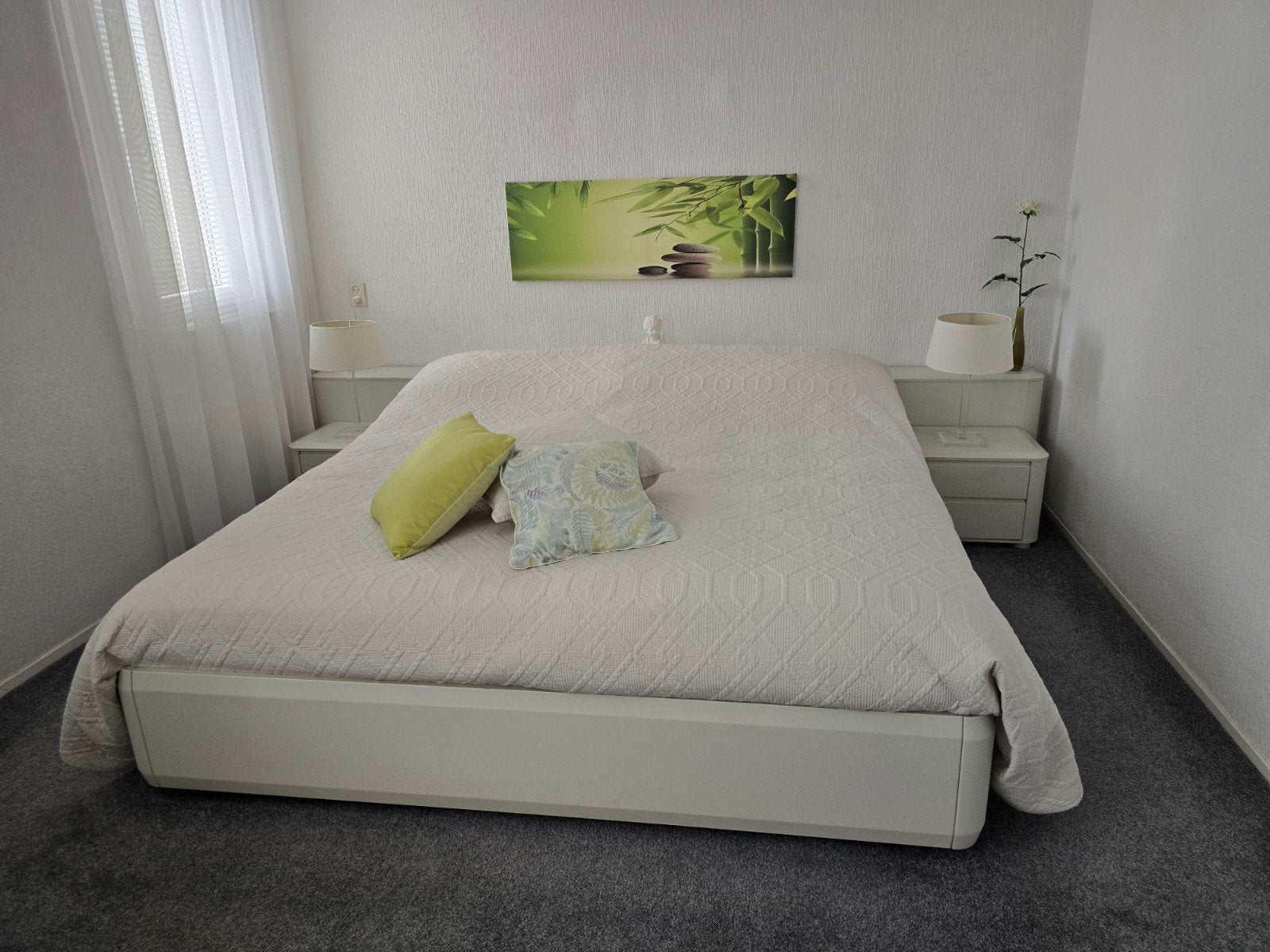 Complete slaapkamer (bed, nachtkastjes, spiegel, dressoir), Ophalen, Verstelbaar, Wit, Tweepersoons