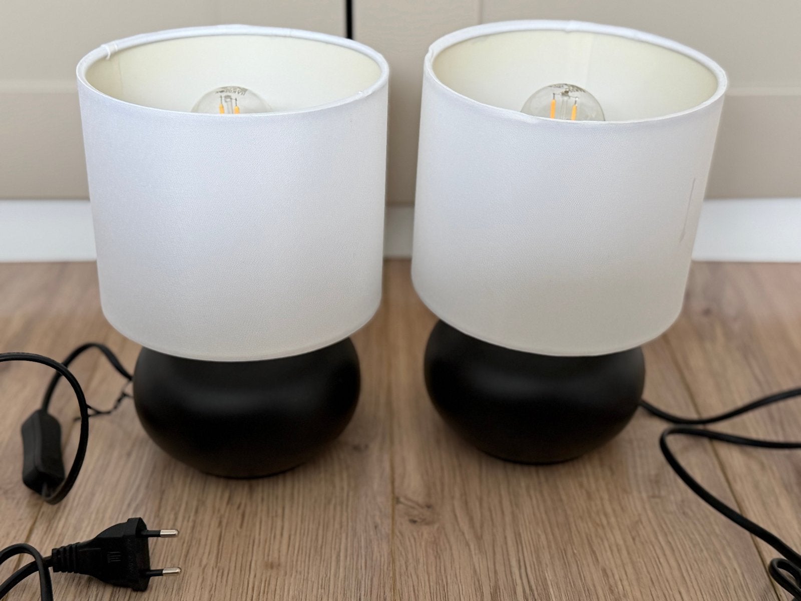 Set van 2 IKEA Tvärfot nachtlampjes - Zwart/Wit, Ophalen, Zo goed als nieuw, Zwart, IKEA