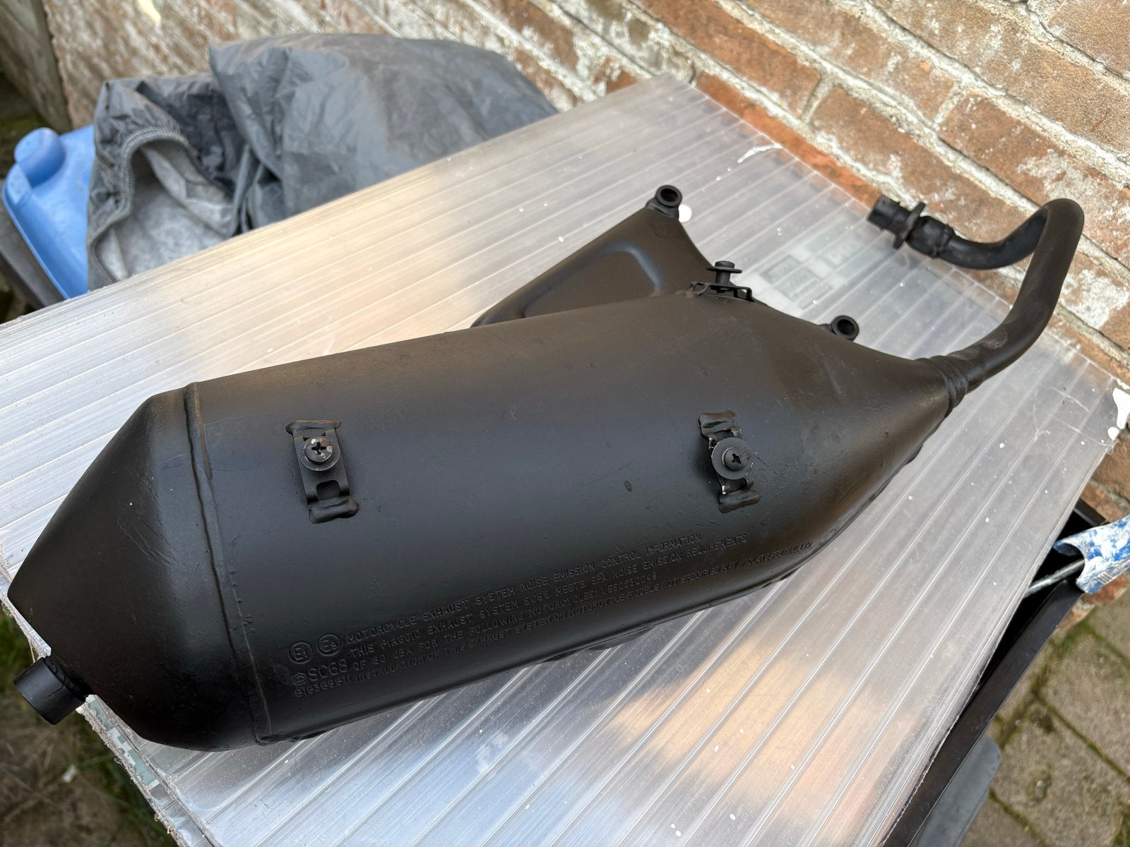 Vespa uitlaat - Zwart gespoten, zo goed als nieuw, Ophalen, Gebruikt