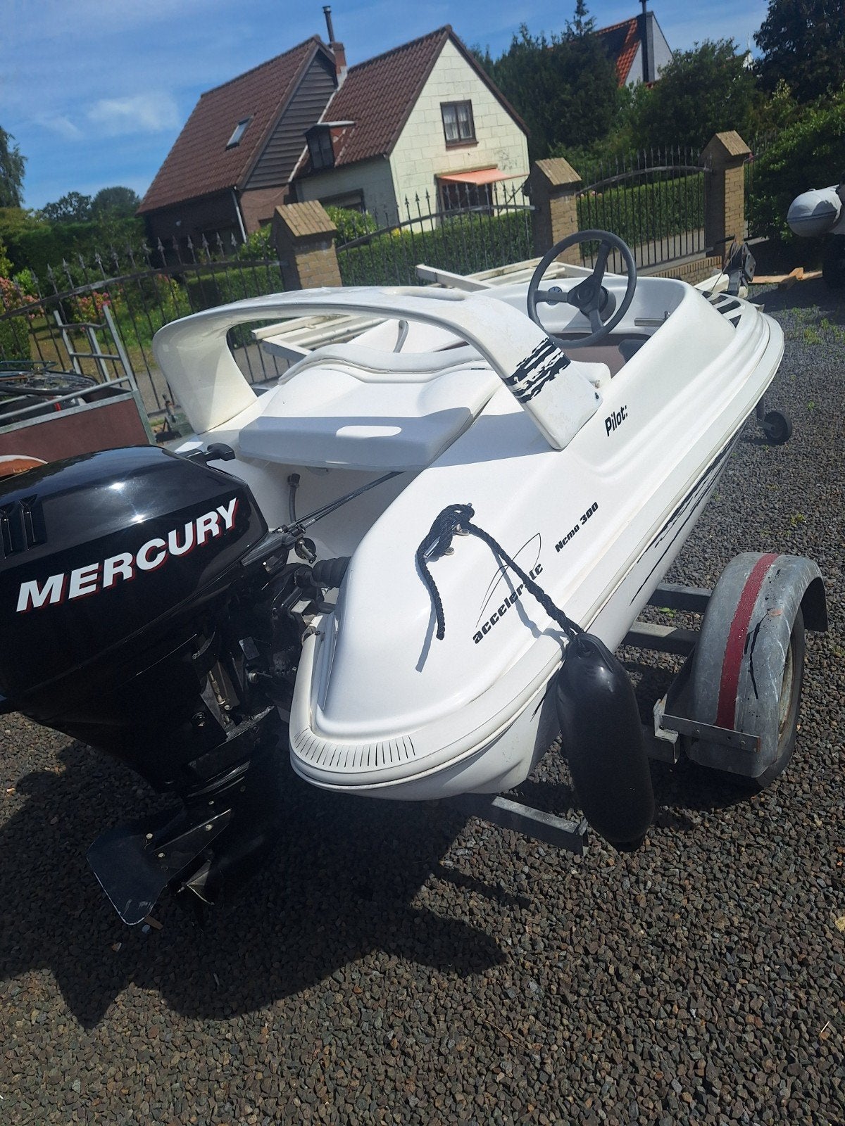 Pilot Nemo 380  Mercury buitenboordmotor 15pk4t, Watersport en Boten, Consoleboot, Ophalen of Verzenden, Buitenboordmotor, Trailer