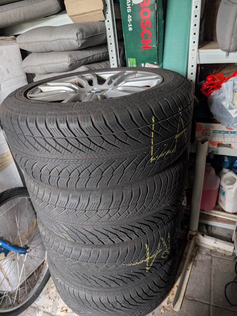 BMW Winterbanden met Velgen - Goede Staat, Auto-onderdelen, Gebruikt, 255 mm, Banden en Velgen, Winterbanden