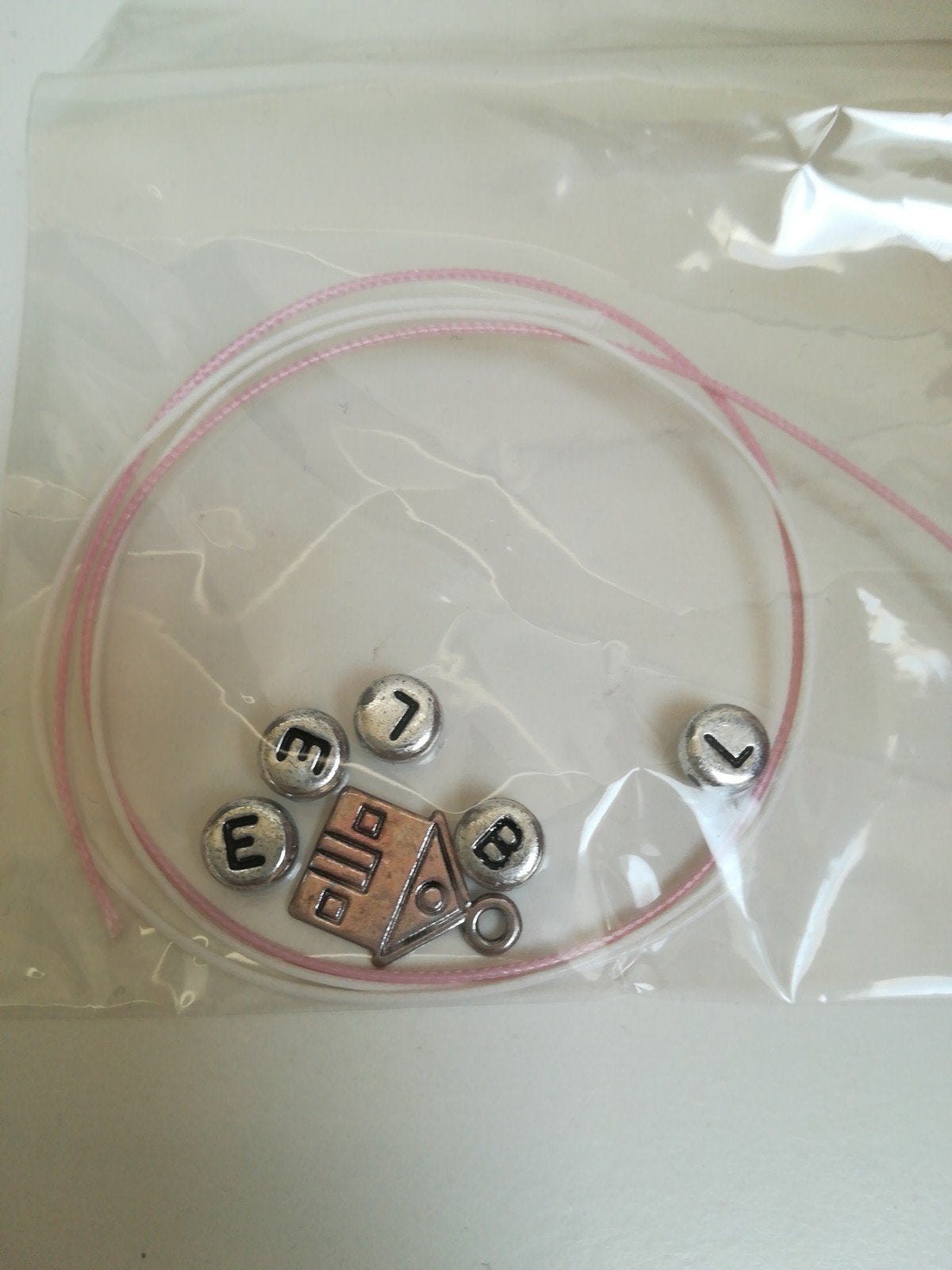 Belle armbandje, Ophalen of Verzenden, Nieuw, Roze, Armband