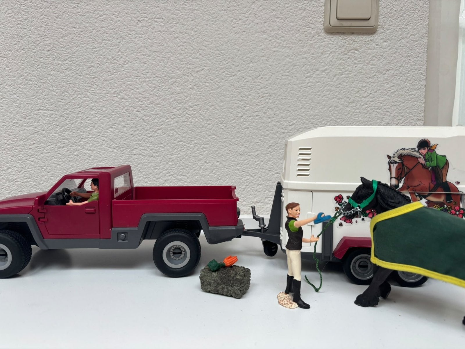 Schleich 42346 Pick-up met paardentrailer en accessoires, Ophalen of Verzenden, Zo goed als nieuw, Jongen of Meisje