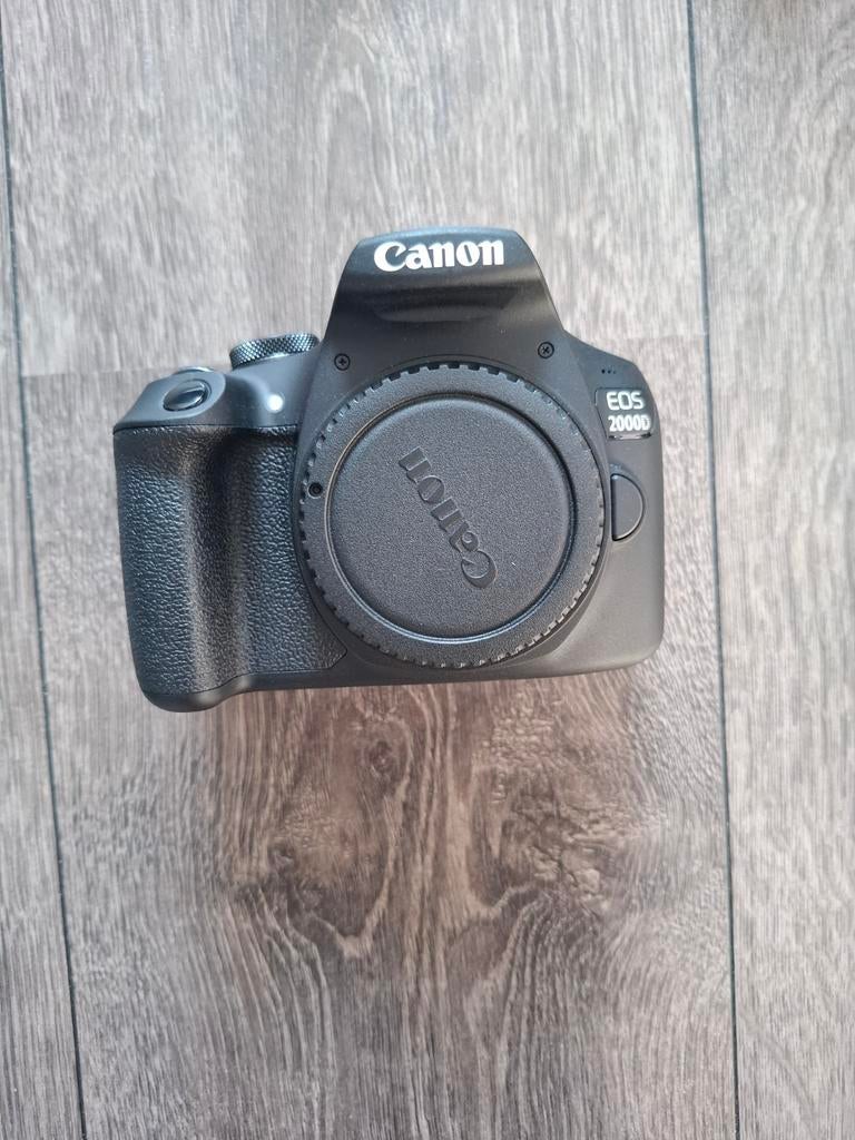 Canon EOS 2000D Compleet, Ophalen, Spiegelreflex, Canon, Zo goed als nieuw