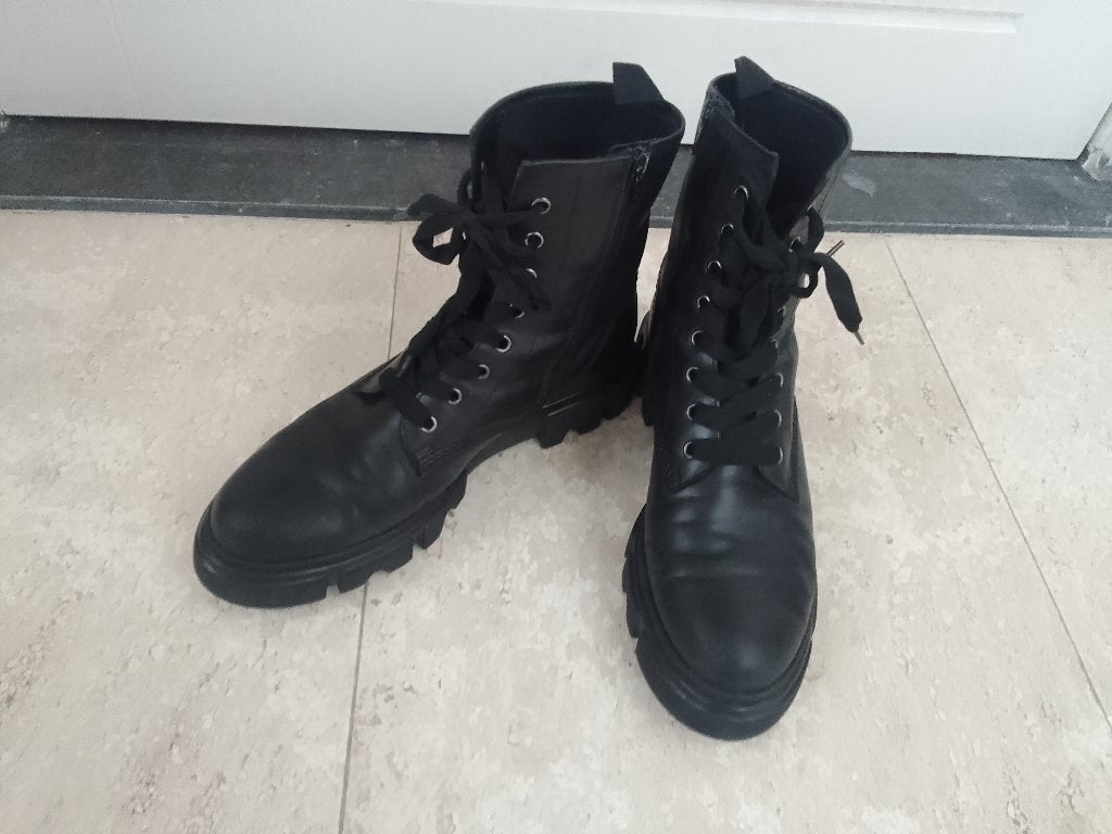 Gabor schoenen/Boots  8 of 42, Ophalen of Verzenden, Zo goed als nieuw, Zwart, Schoenen met lage hakken
