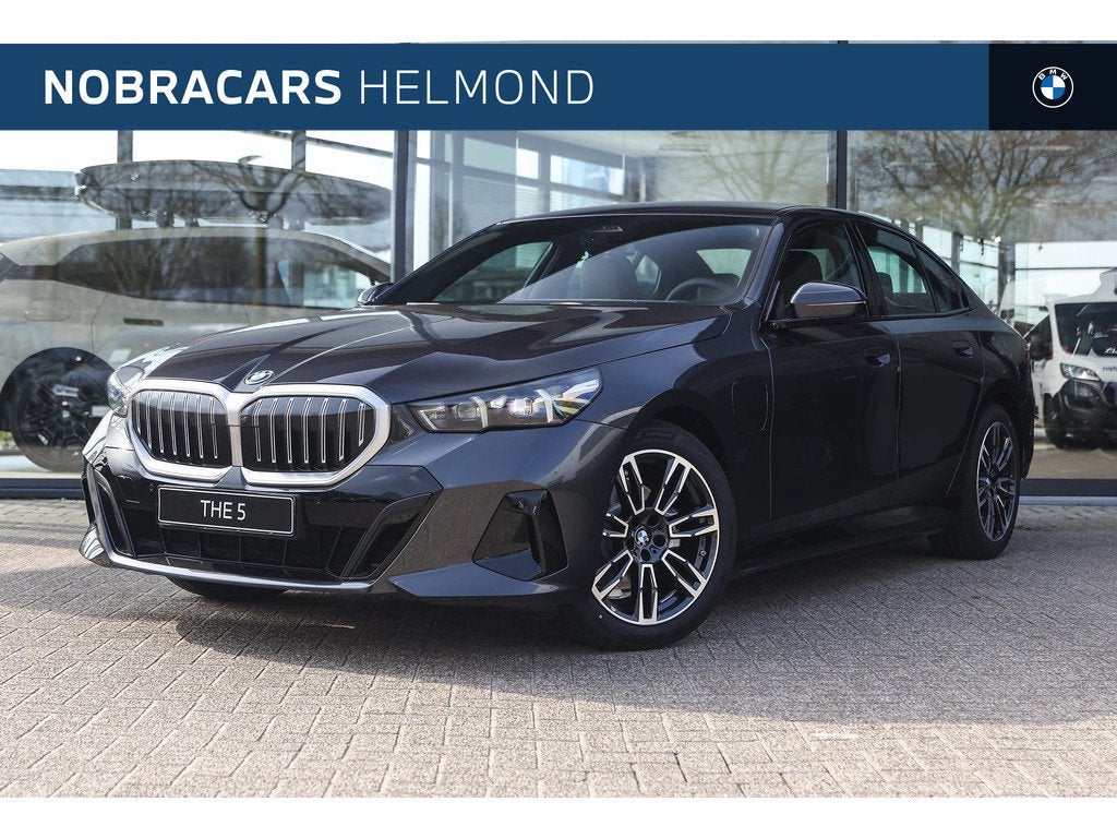BMW 5 Serie 530e M Sport Automaat / Adaptieve LED / Parking