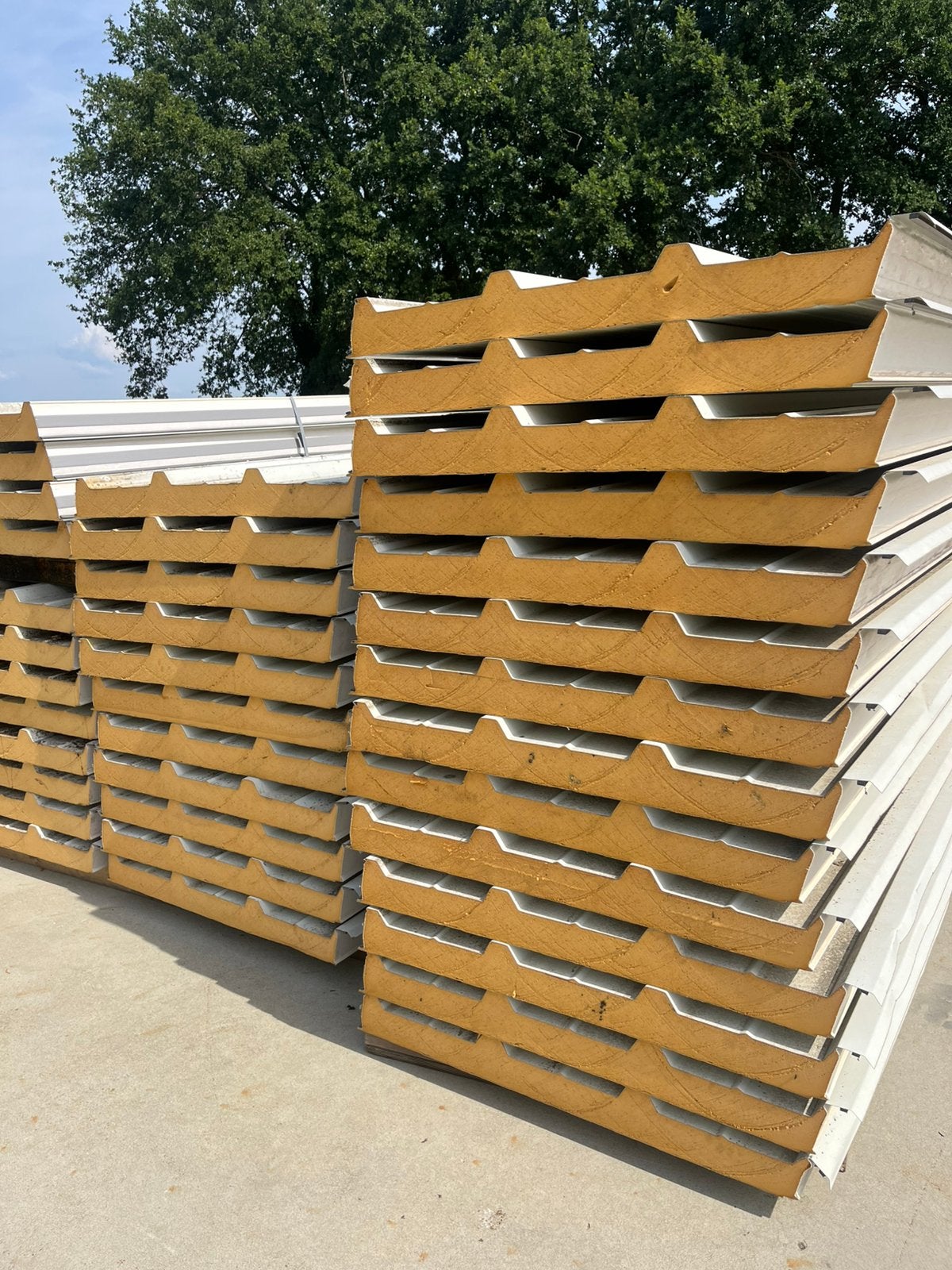 Geisoleerde dakplaten pir, Doe-het-zelf en Verbouw, Dakpannen en Dakbedekking, Zo goed als nieuw, 15 m² of meer, Metaal, Grijs