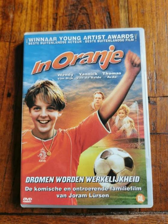 DVD: In Oranje. Ontroerende familiefilm van Joram Lürsen., Alle leeftijden, Overige genres, Ophalen of Verzenden, Zo goed als nieuw