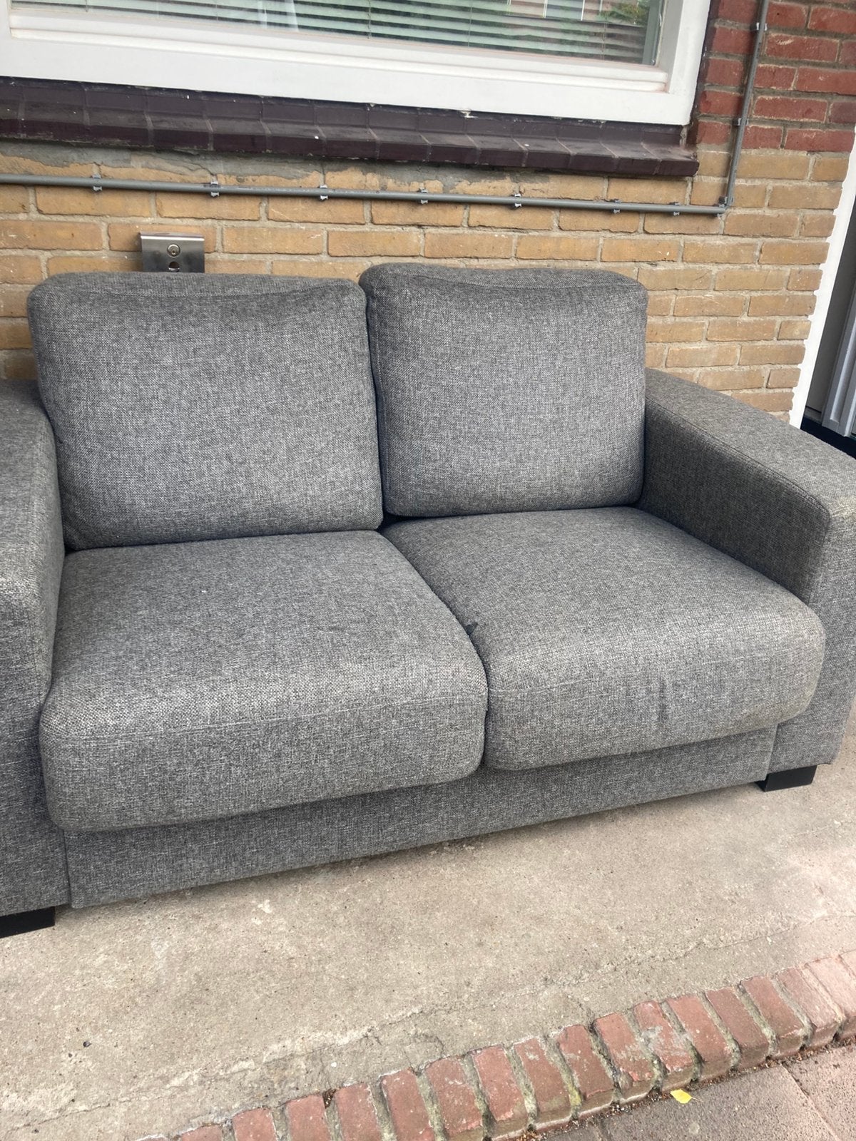 Gratis leuke linnen twee zit bank, Ophalen, Zo goed als nieuw, 75 tot 100 cm, Tweepersoons