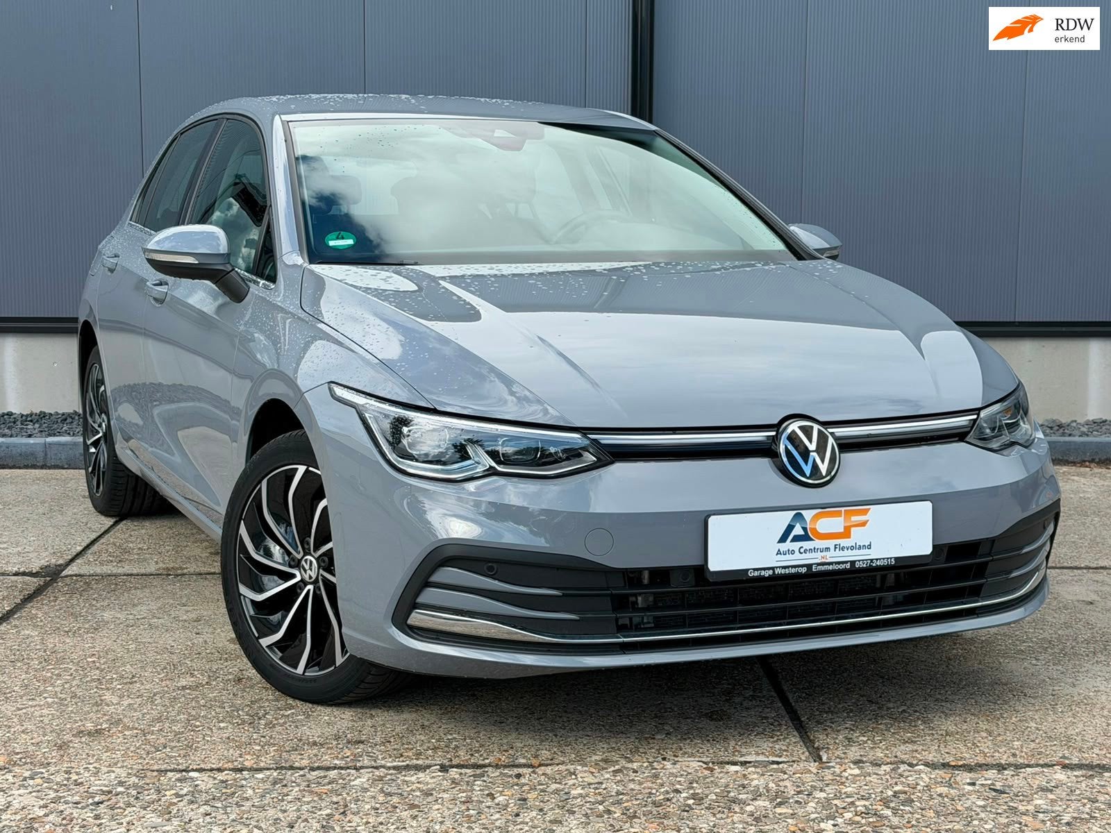 Volkswagen Golf 1.4 eHybrid STYLE NARDO schitterende auto 1e, Gebruikt, 4 cilinders, Alcantara, Grijs