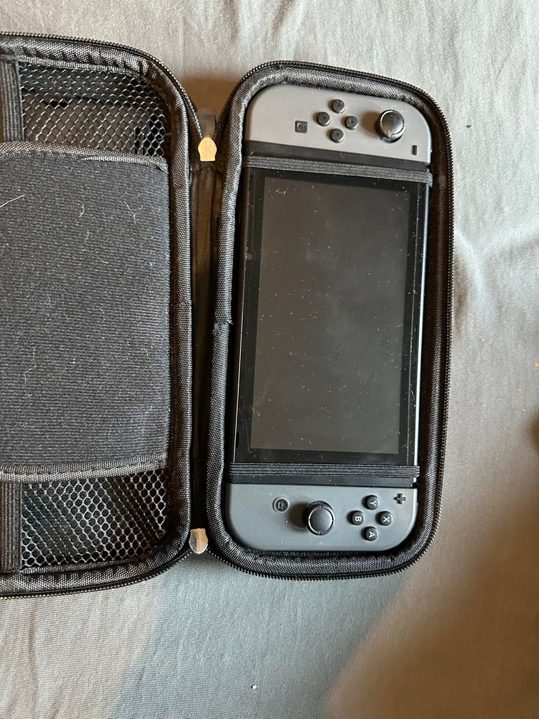 Nintendo Switch V1 met accessoires en Super Smash Bros, Gebruikt, Vechten, Ophalen of Verzenden, Eén computer