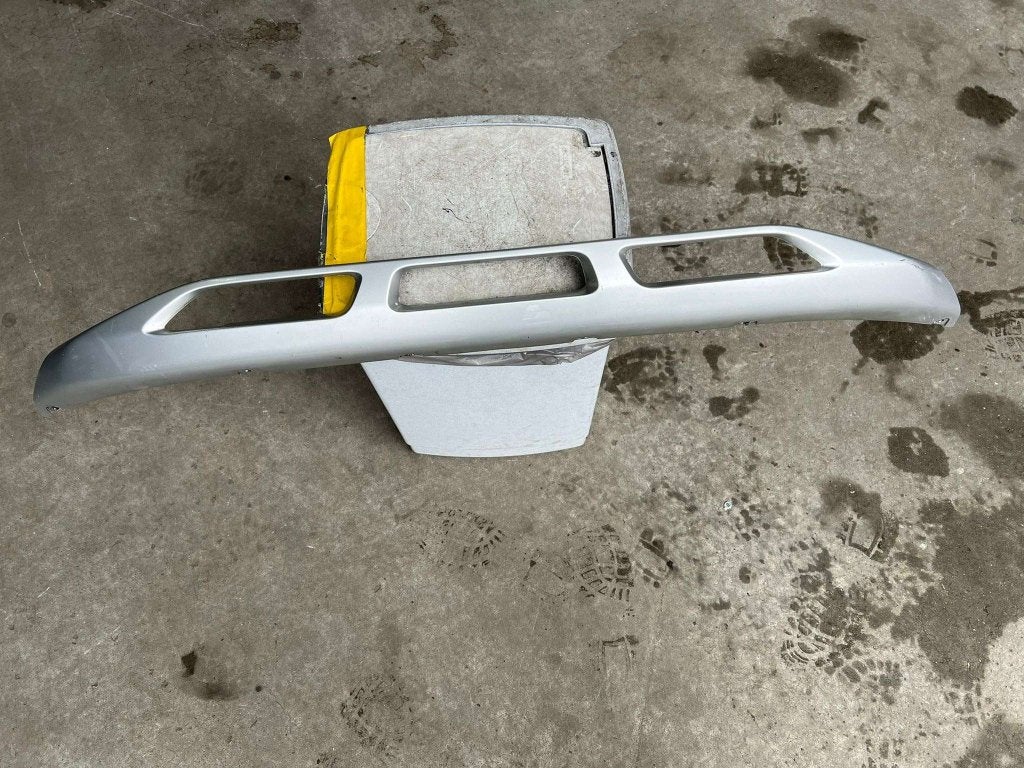 spoiler 3008 2 onderlip 9810880477 2016+, Gebruikt, Voor, Frankrijk, Info@peugeot.com