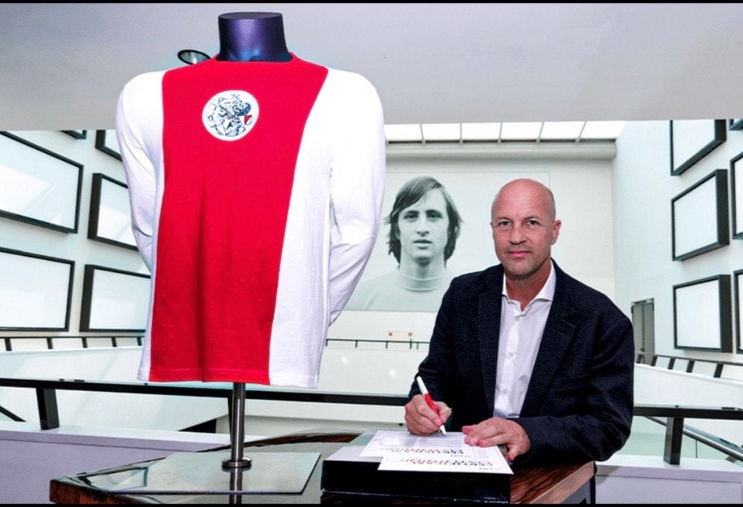 Gezocht: Johan Cruijff shirt "voor altijd nummer 14", Ophalen of Verzenden, Gedragen, Overige maten, Rood