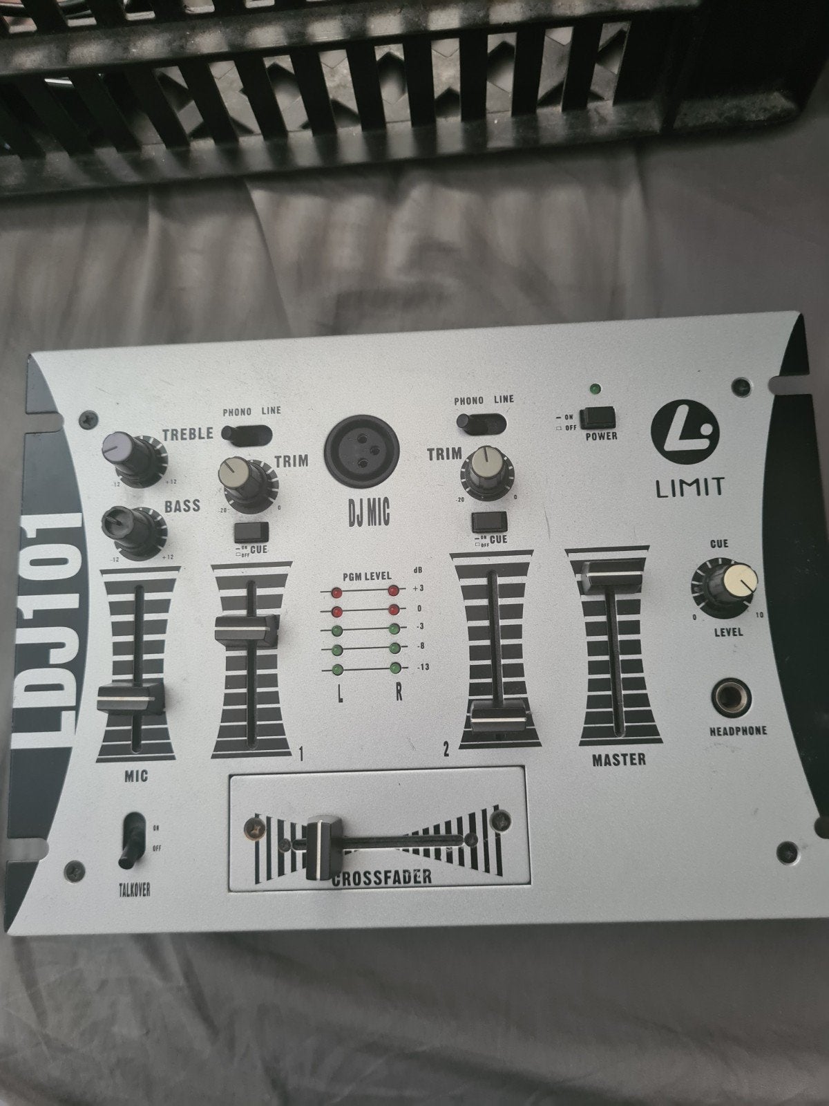 LDJ101 DJ Mixer - Compacte 2-kanaals DJ-mixer, Ophalen of Verzenden, Gebruikt, Overige merken