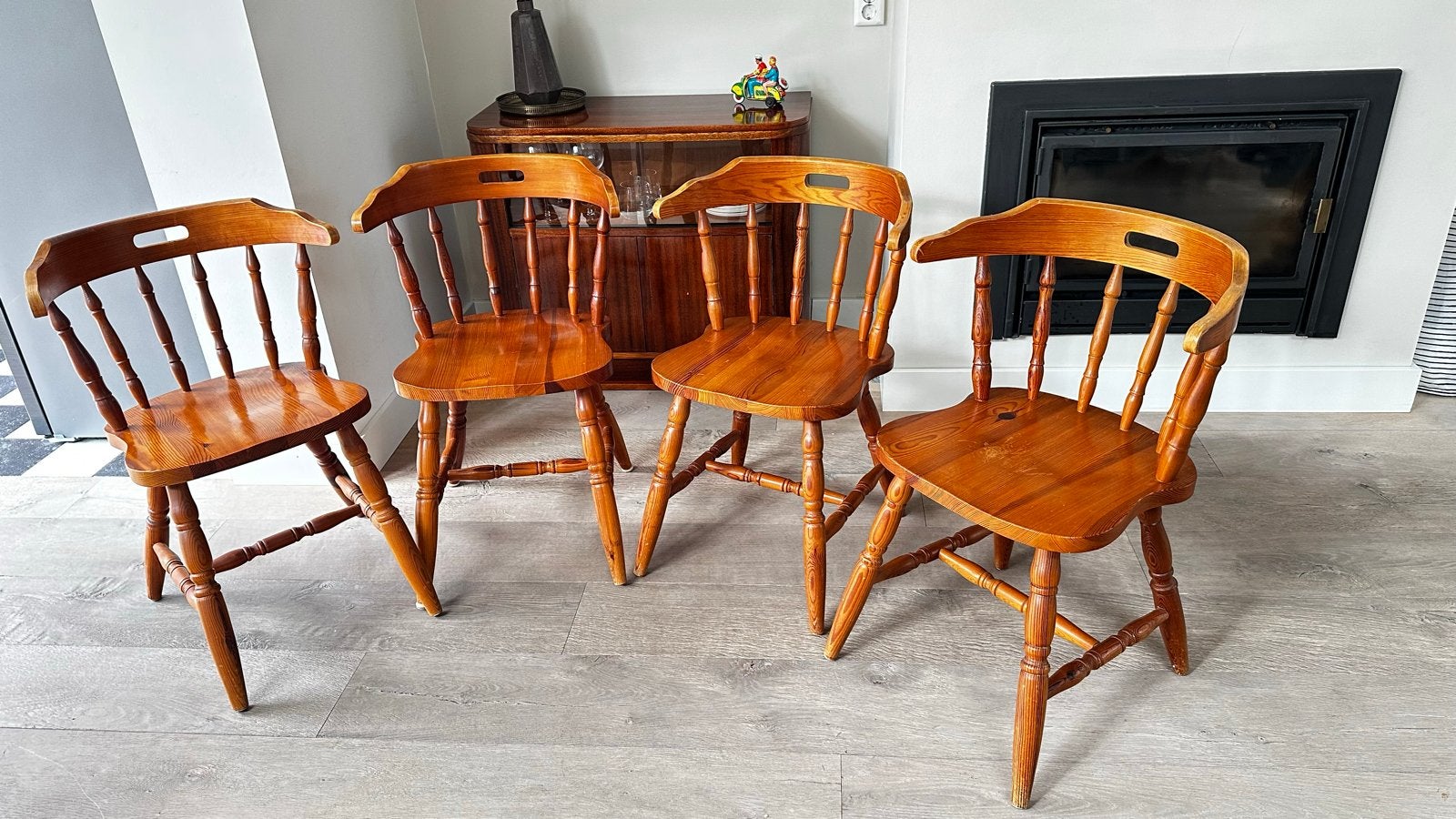 Set van 4 Vintage Houten Windsor Captain's Stoelen, Ophalen